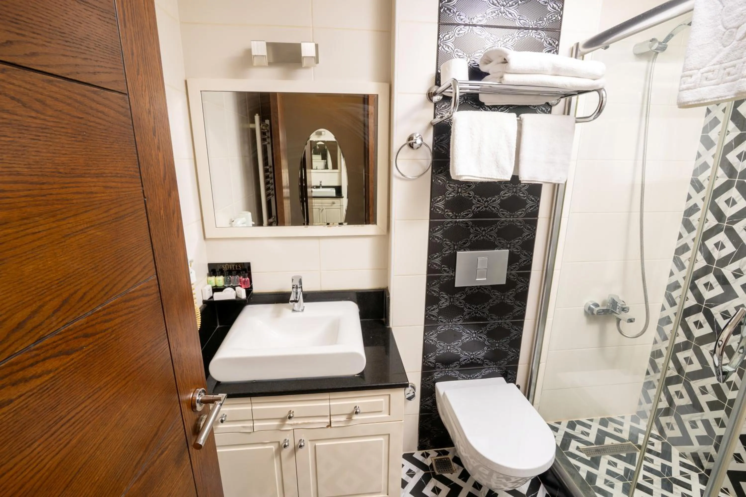 Shower in Şişli Luxury K Suites Hotel