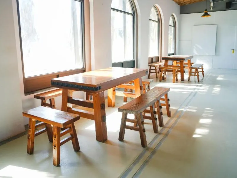 Communal lounge/ TV room in Dan Lee Inn