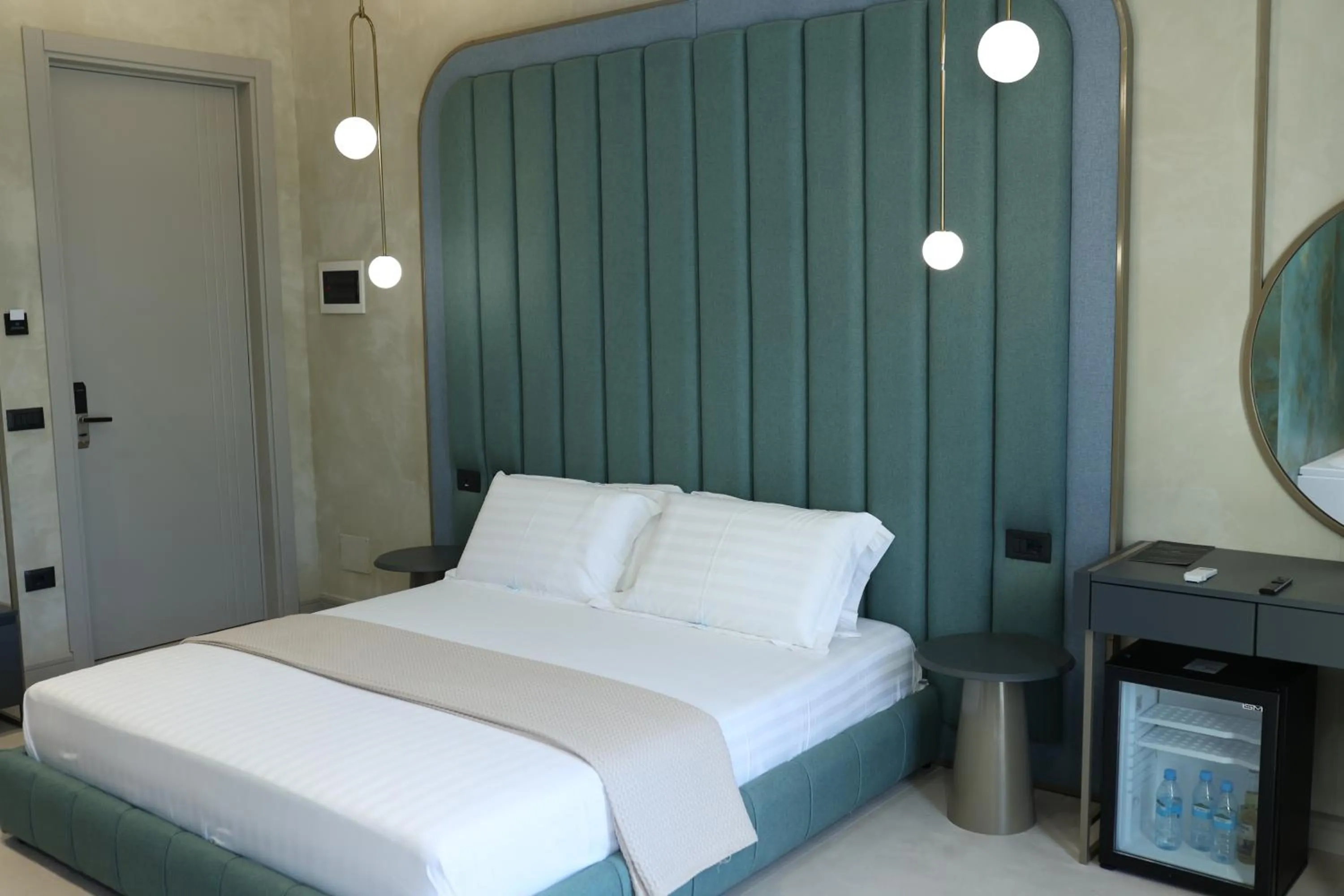 Bed in Comfort Suites