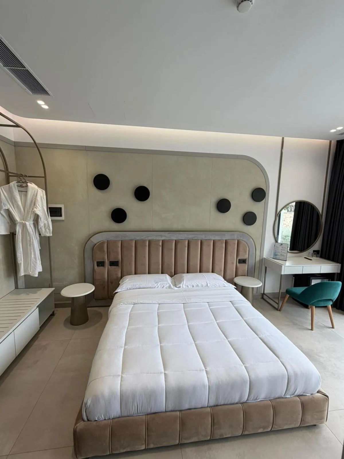 Bed in Comfort Suites