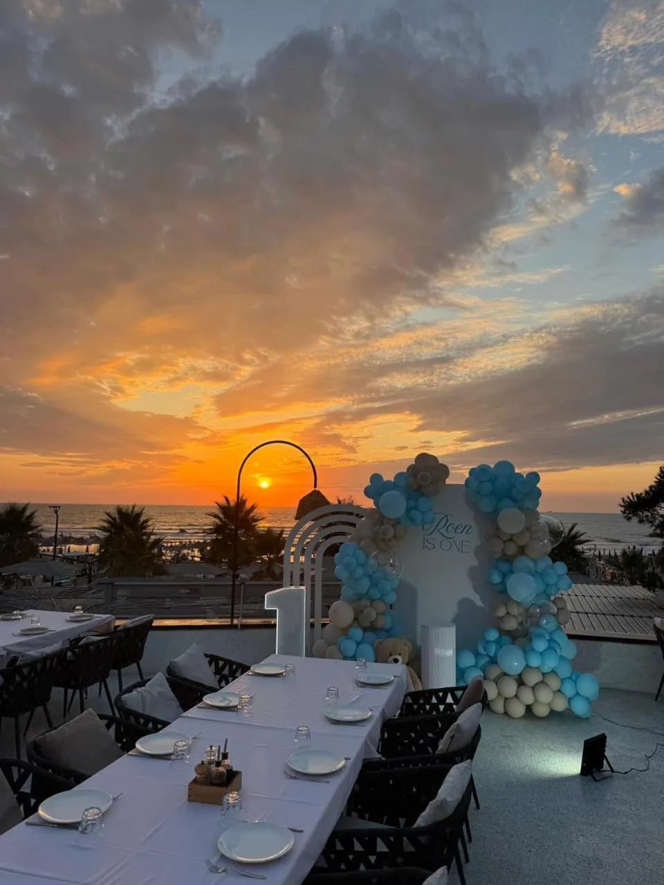 Pool view in Comfort Suites