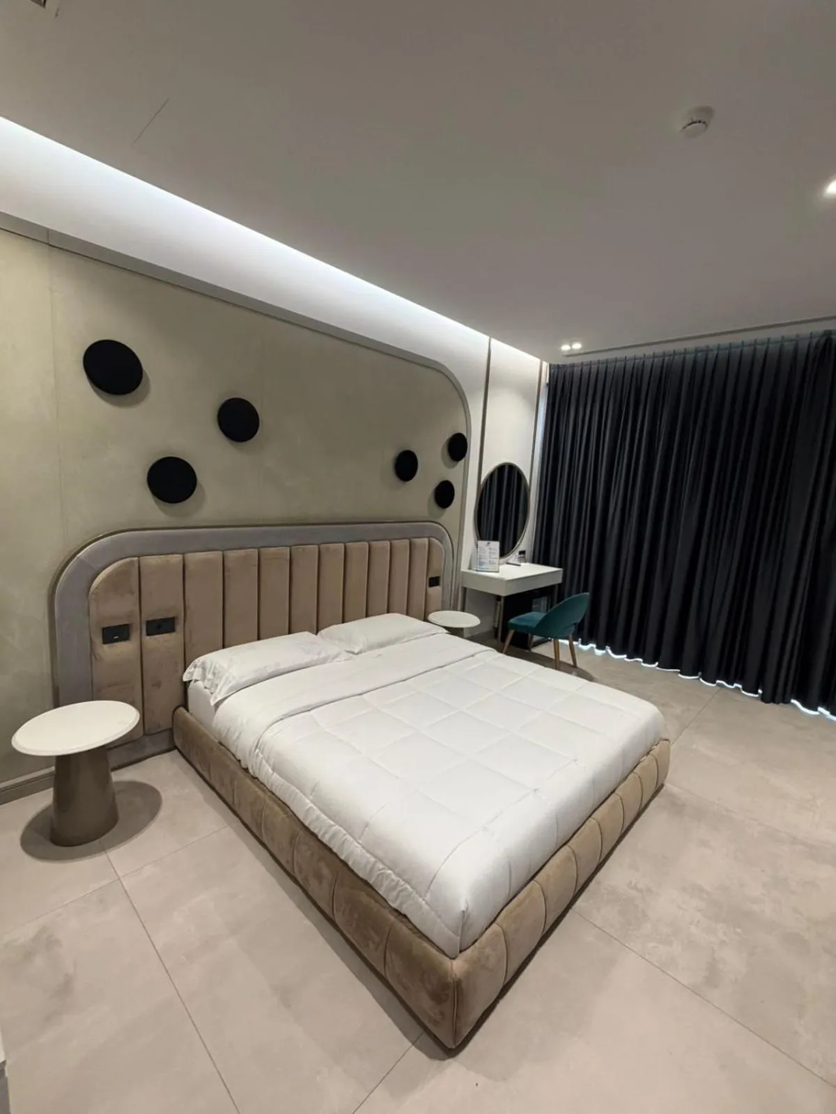 Bed in Comfort Suites