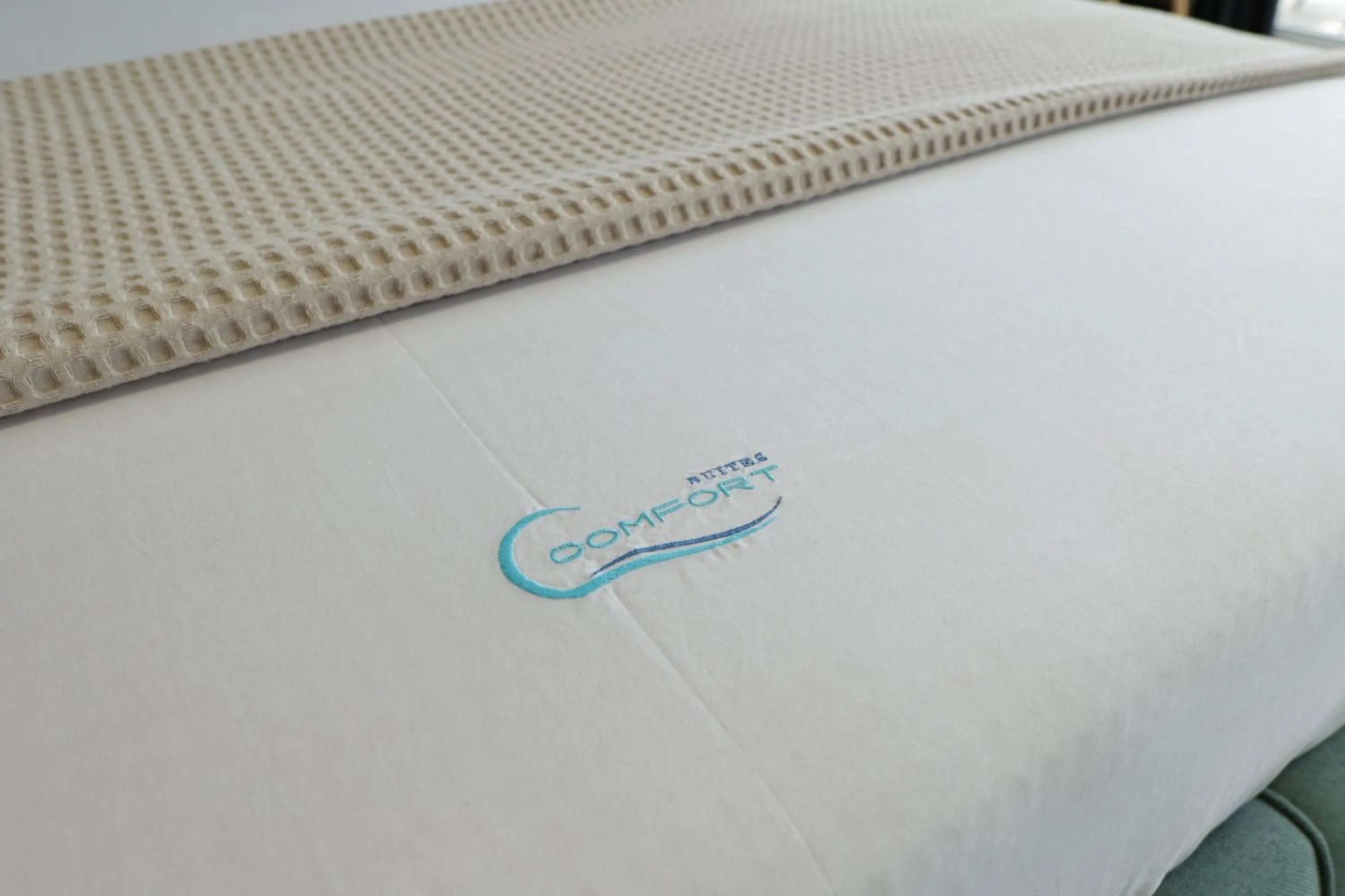 Bed in Comfort Suites