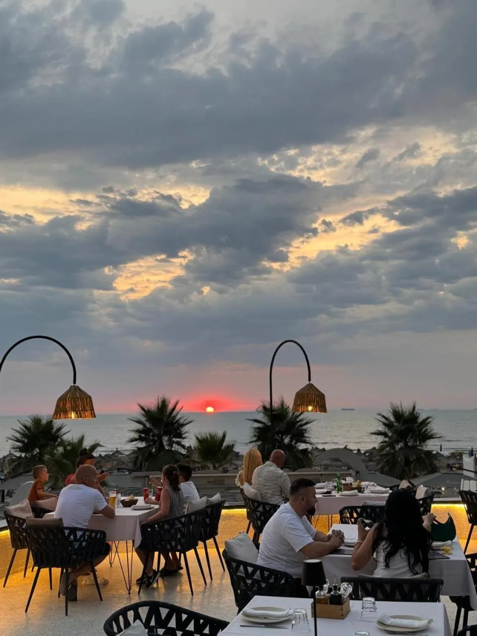 Restaurant/places to eat in Comfort Suites