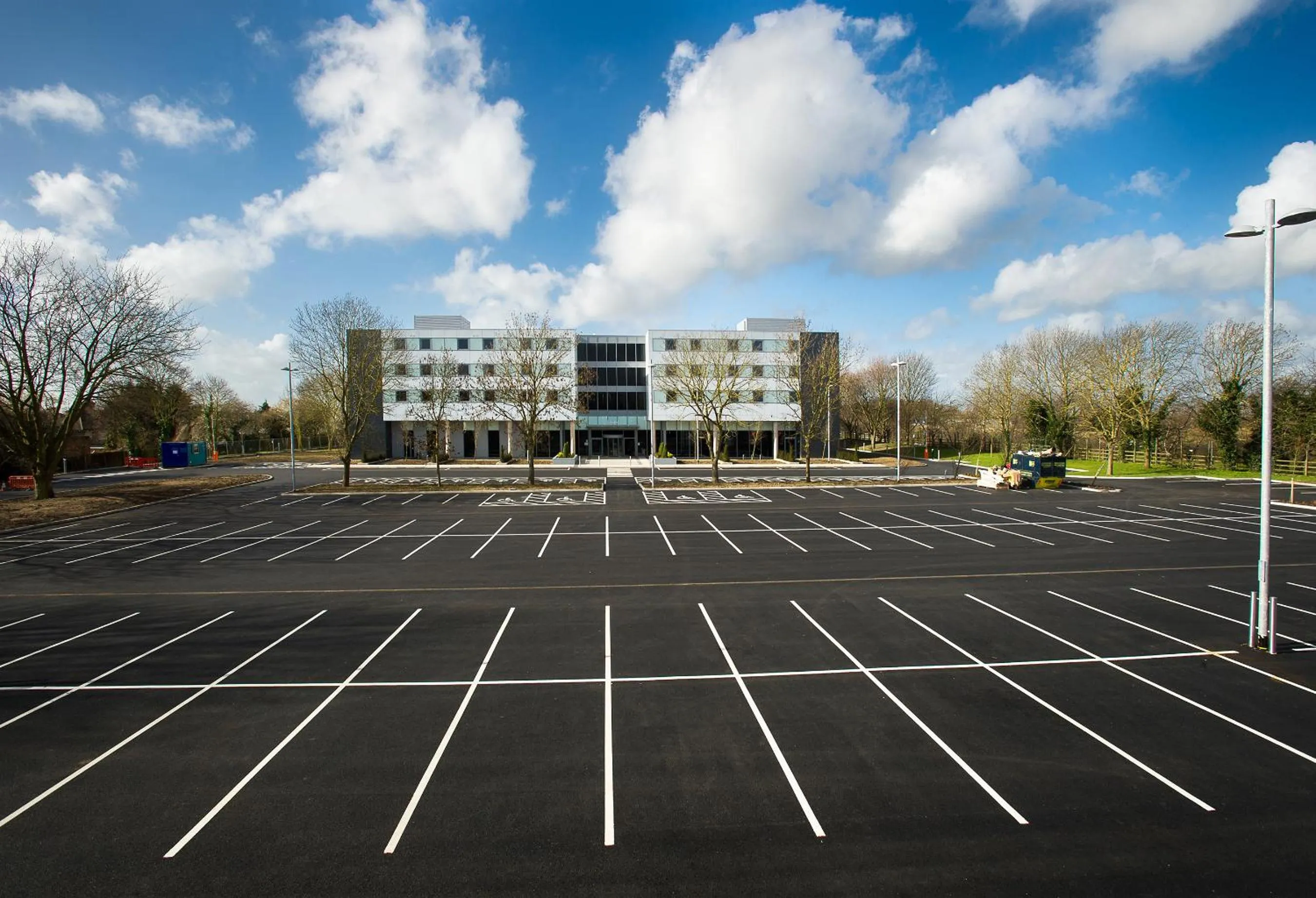 Property building in Heston Hyde Hotel