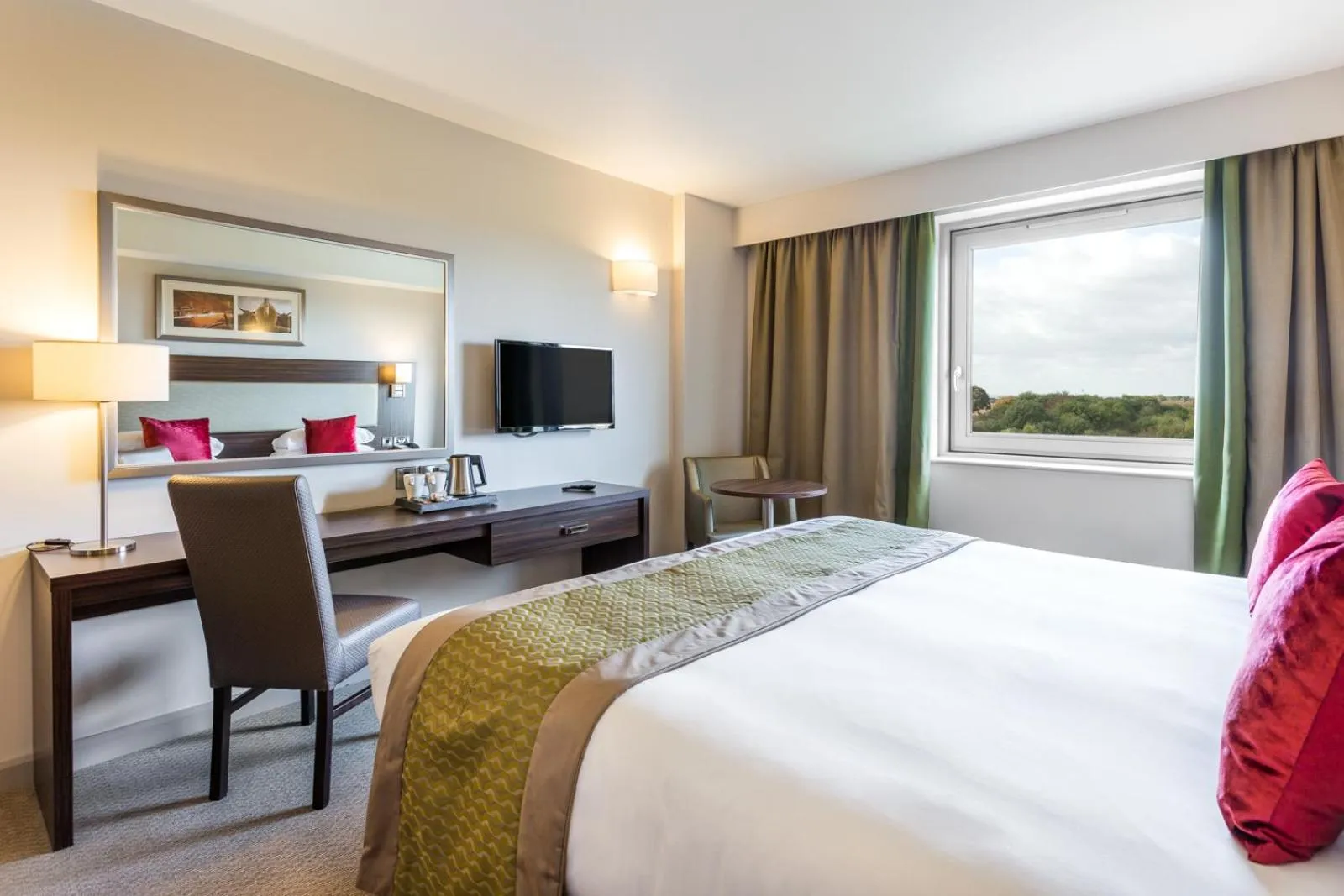 Photo of the whole room in Heston Hyde Hotel