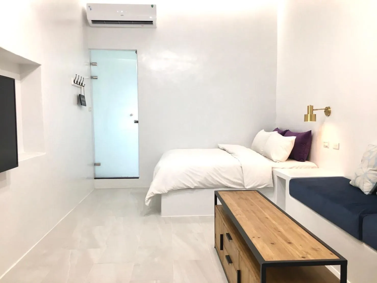 Bed in Sea Shore Hotel