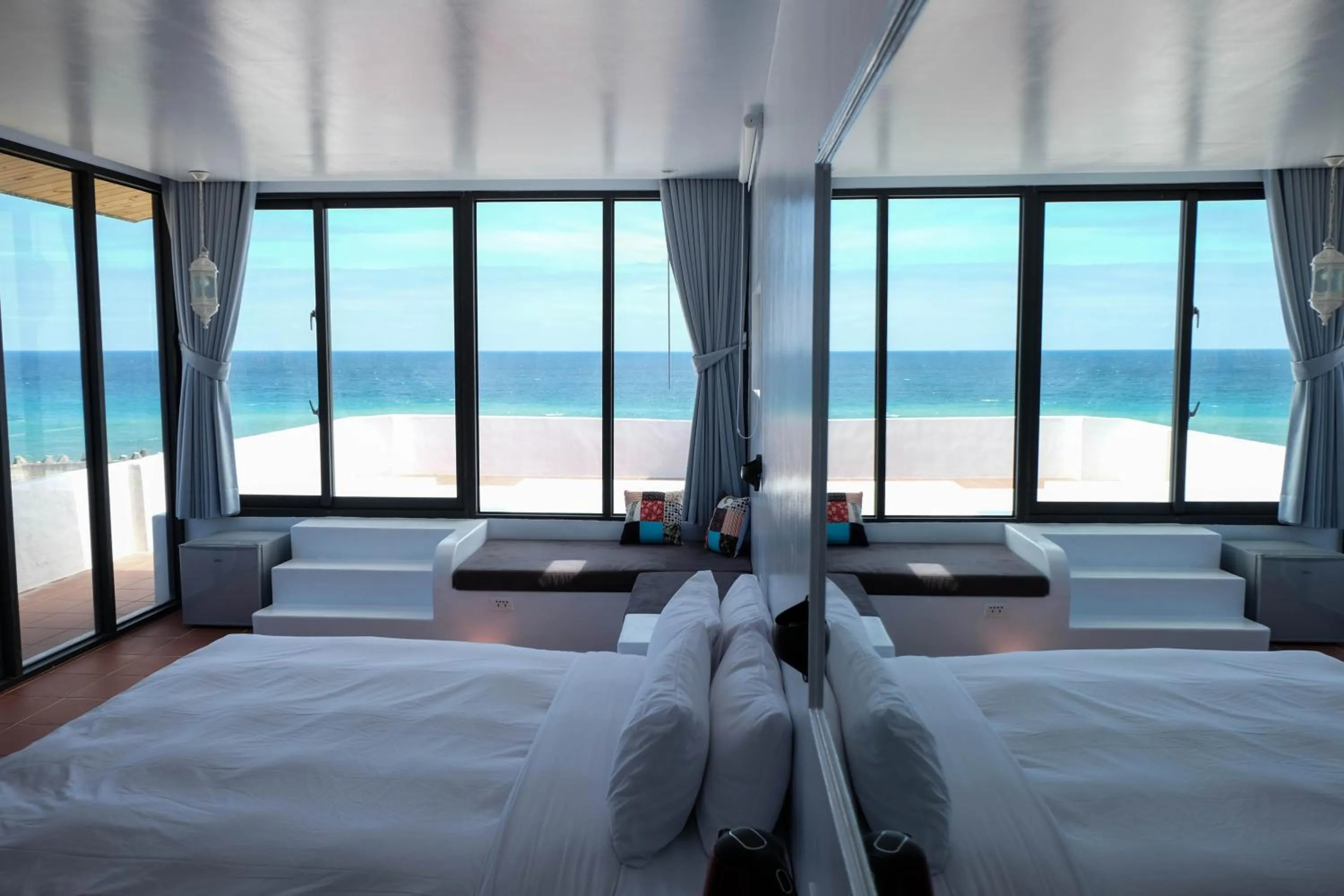 Day, Bed in Sea Shore Hotel