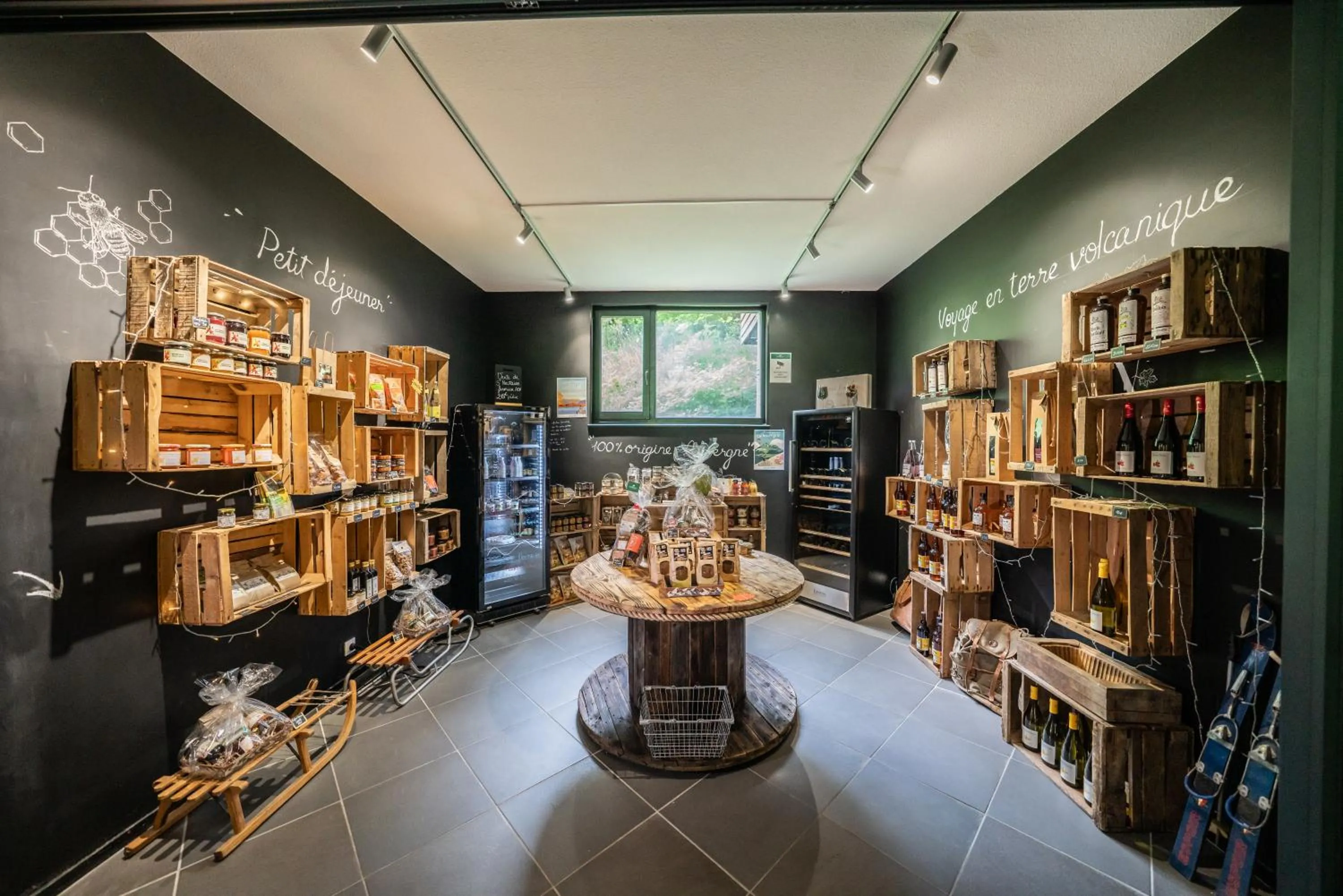 On-site shops in Sancy Resort