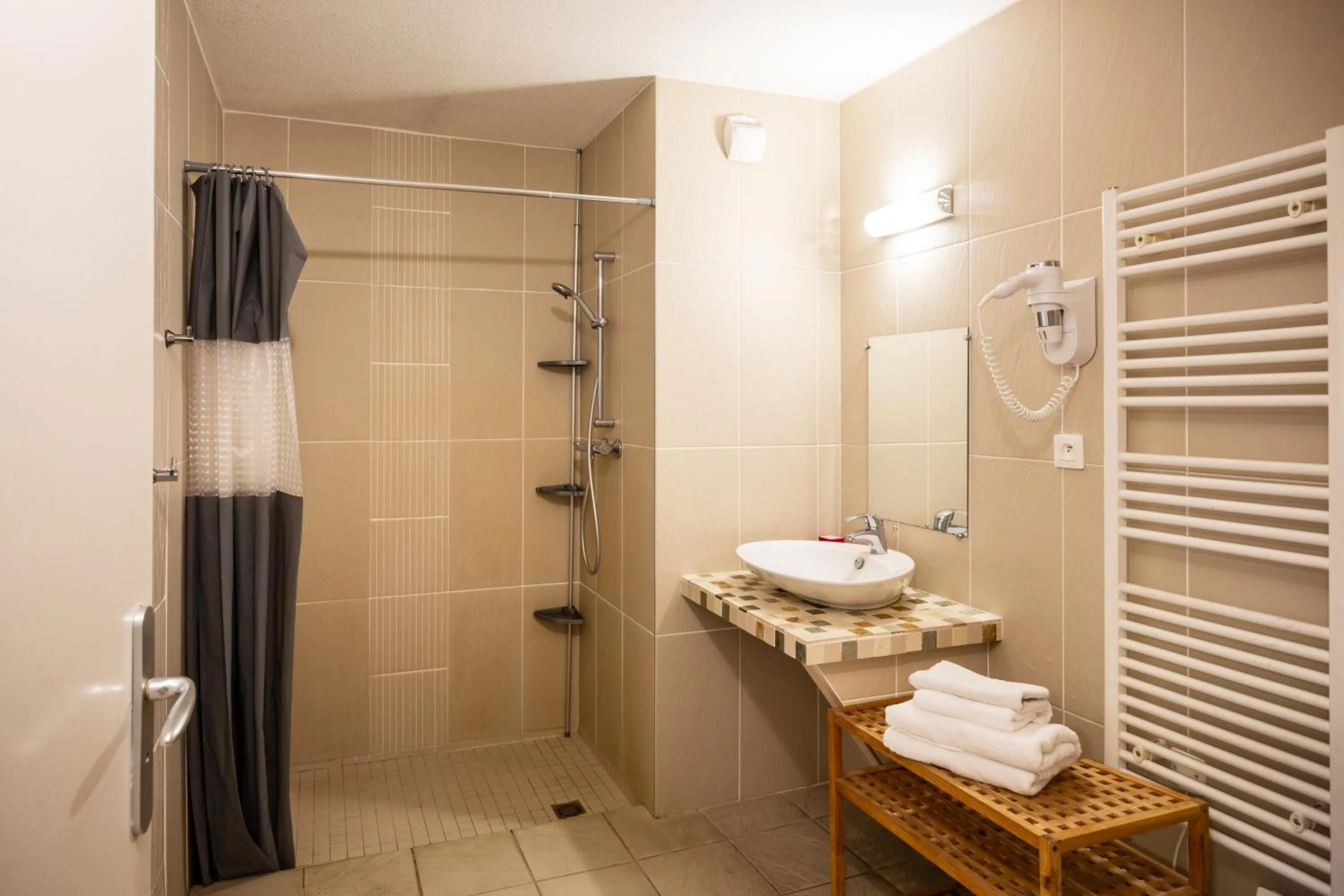 Shower in Sancy Resort