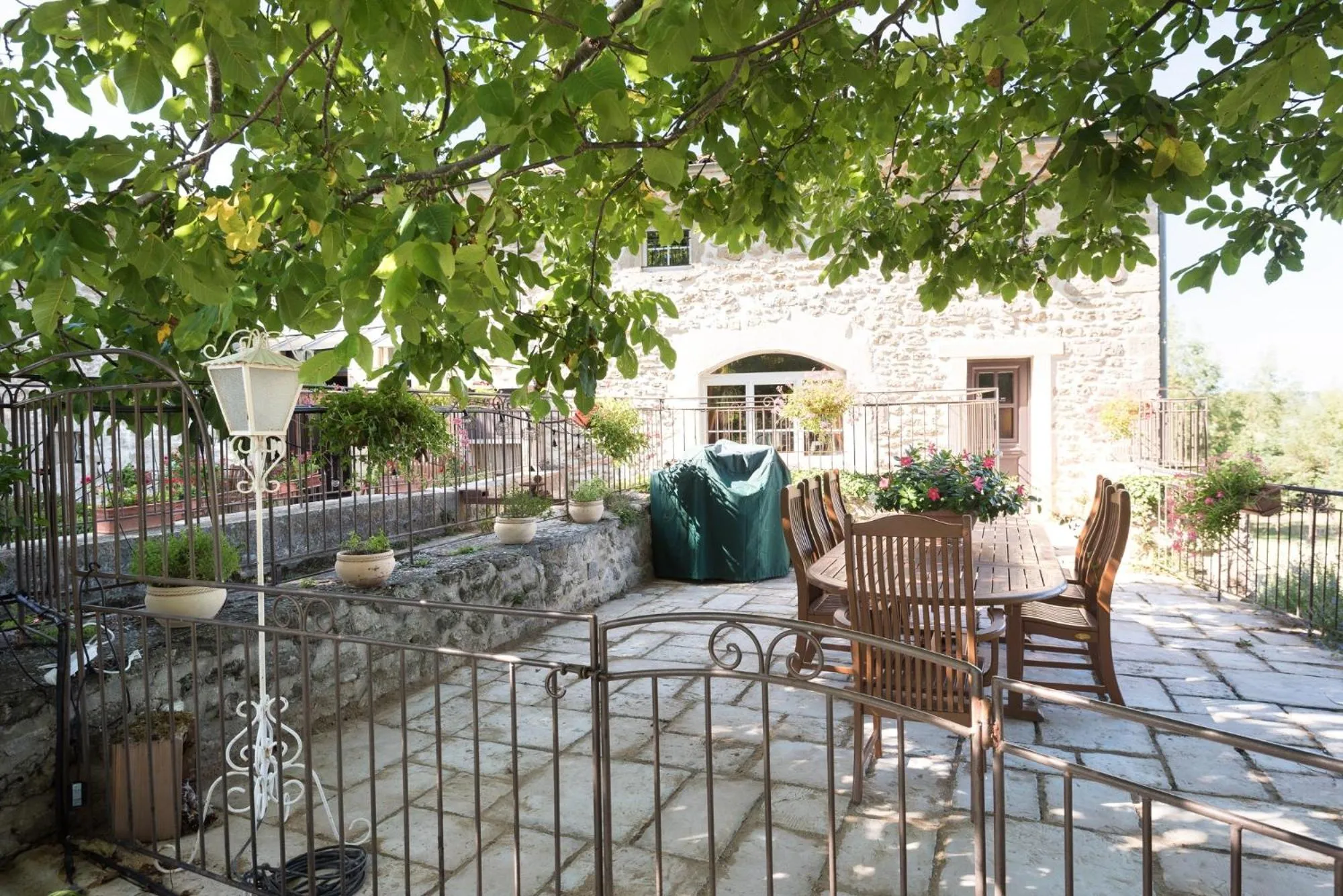Patio in Le Moulin de Beaunette
