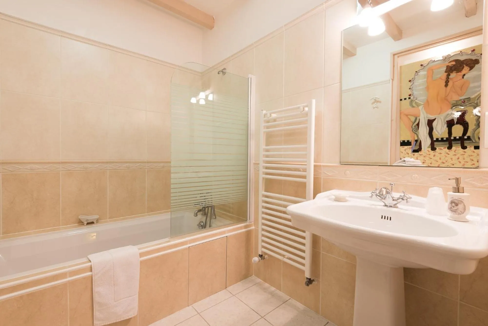 Bathroom in Le Moulin de Beaunette