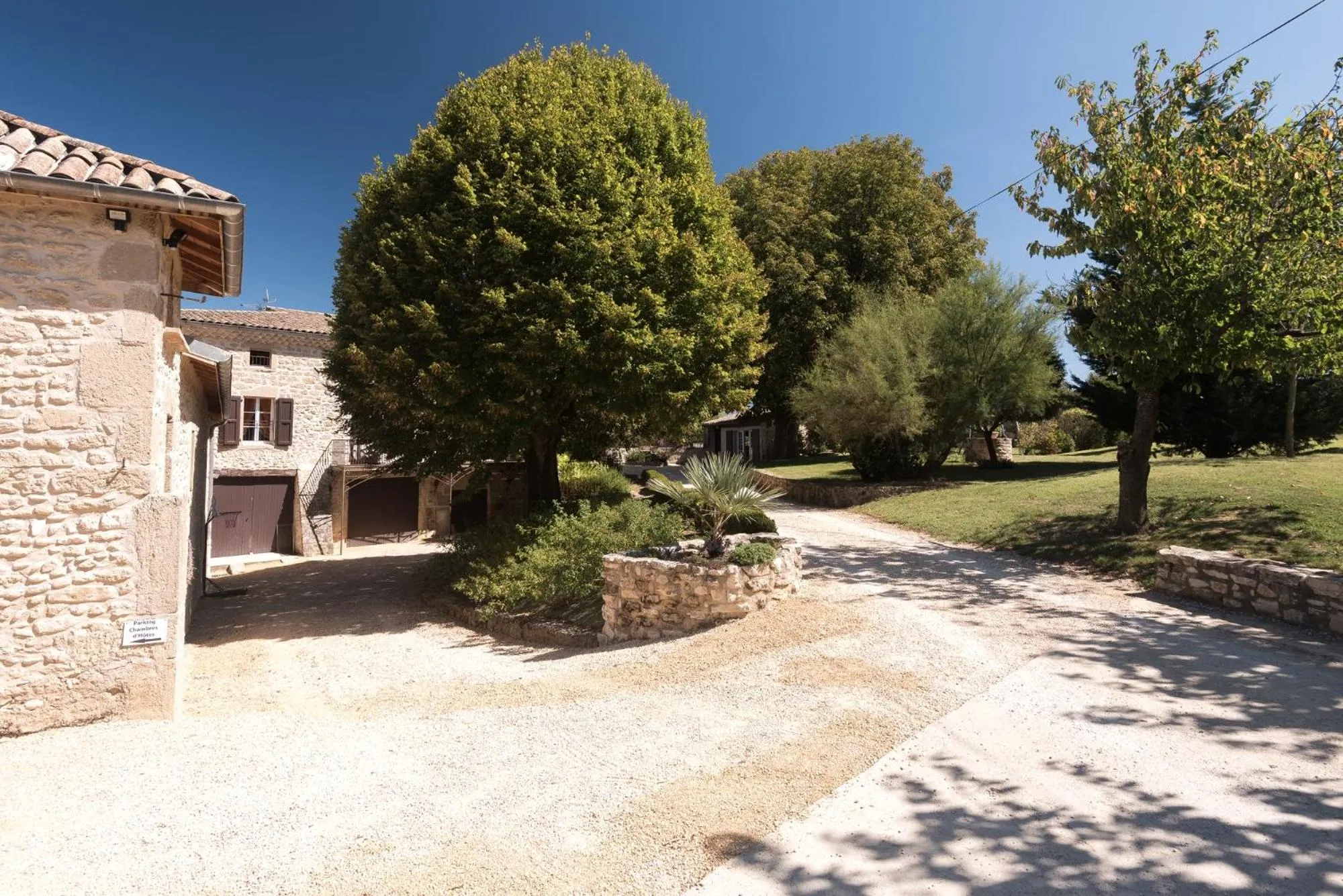 Facade/entrance in Le Moulin de Beaunette