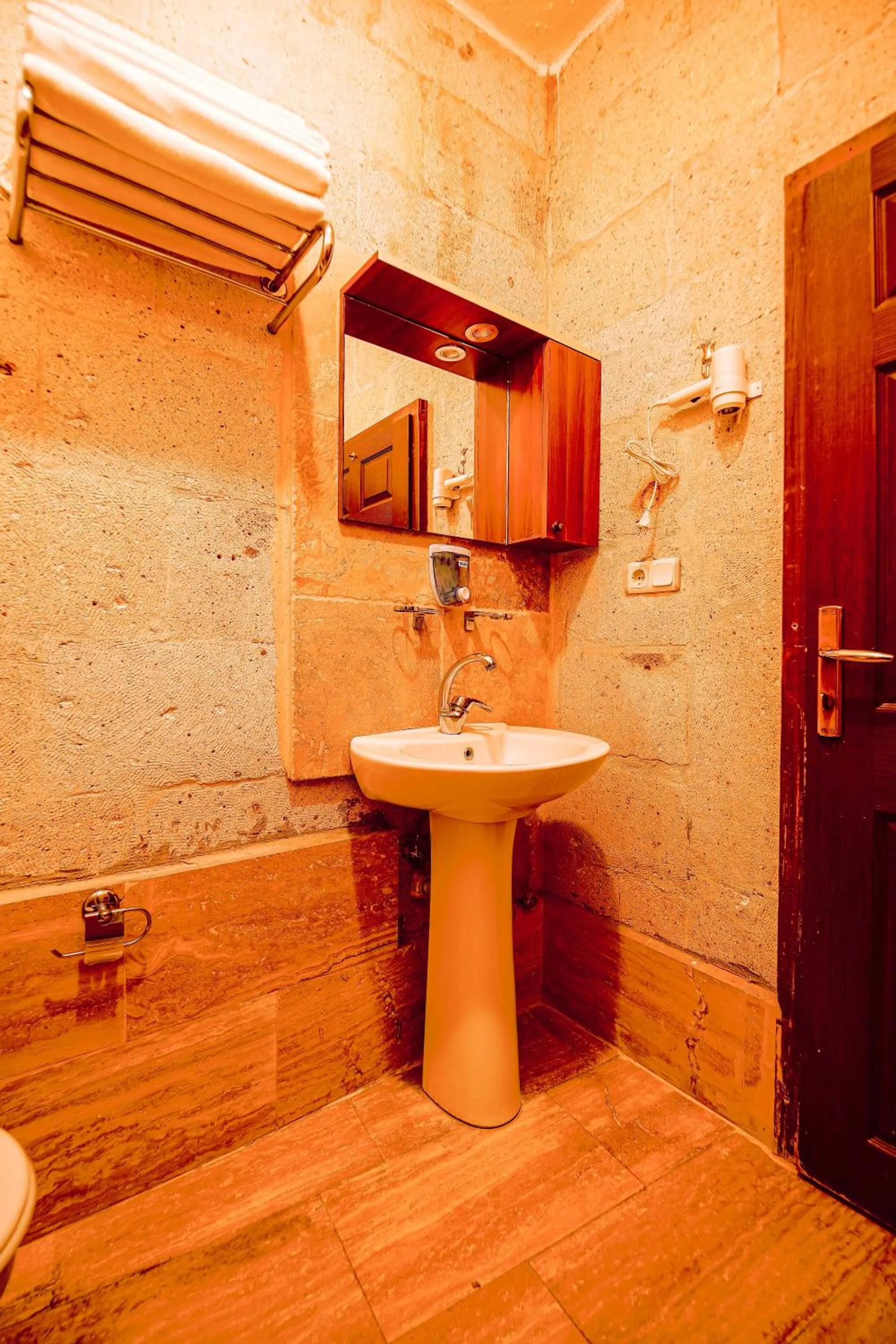 Bathroom in Alaca Cave Cappadocia