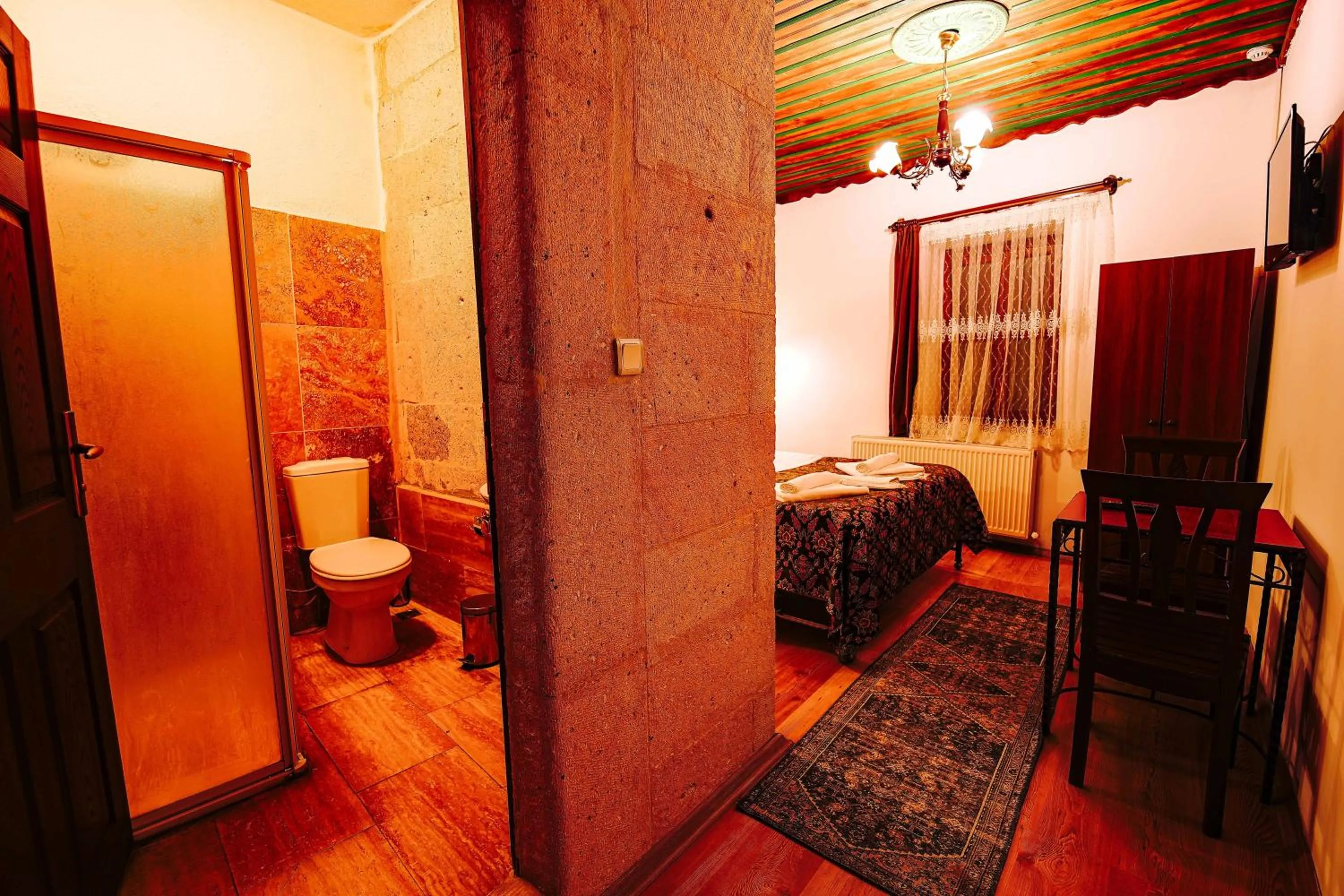 Toilet, Bed in Alaca Cave Cappadocia