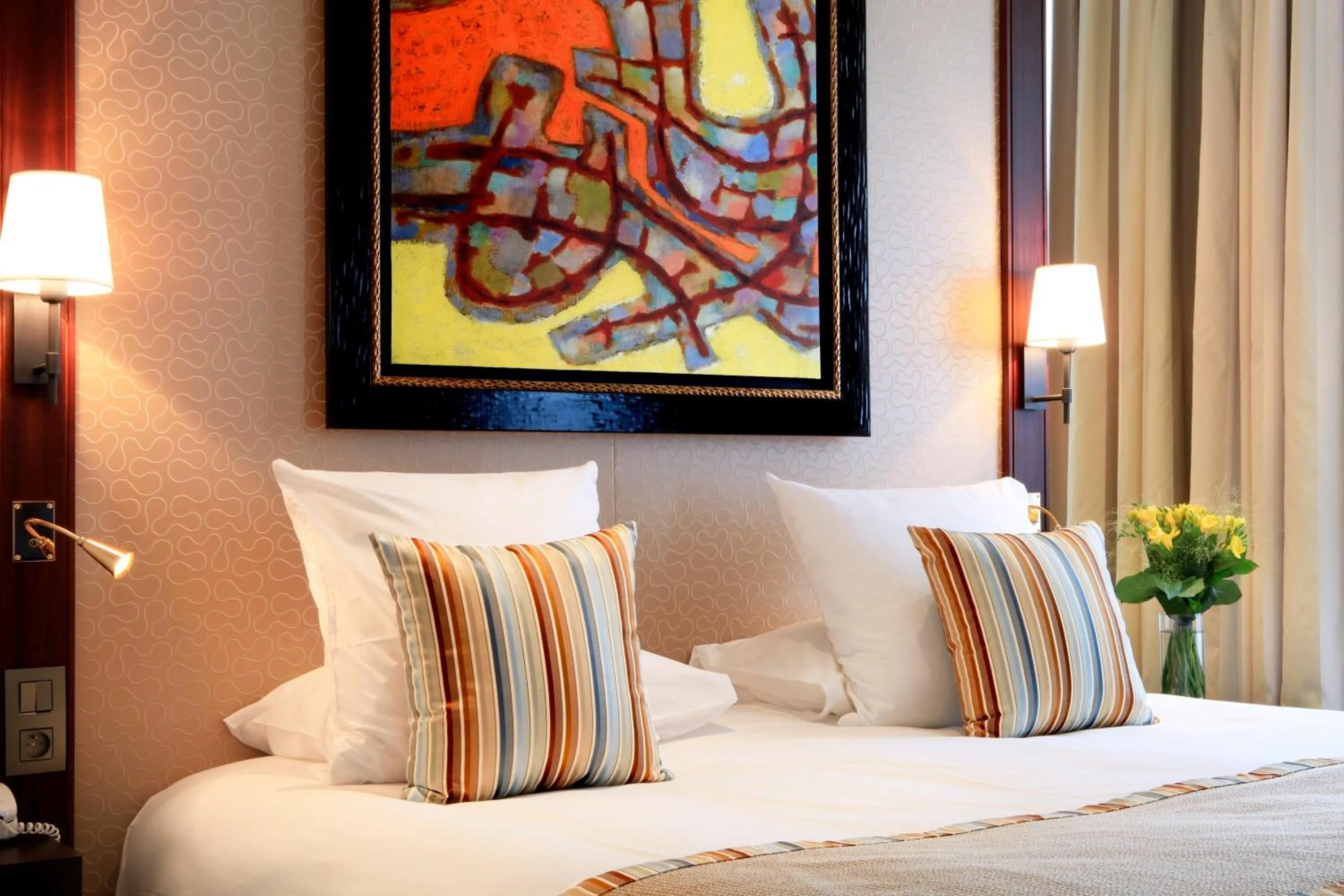 Bed in Folkestone Opéra