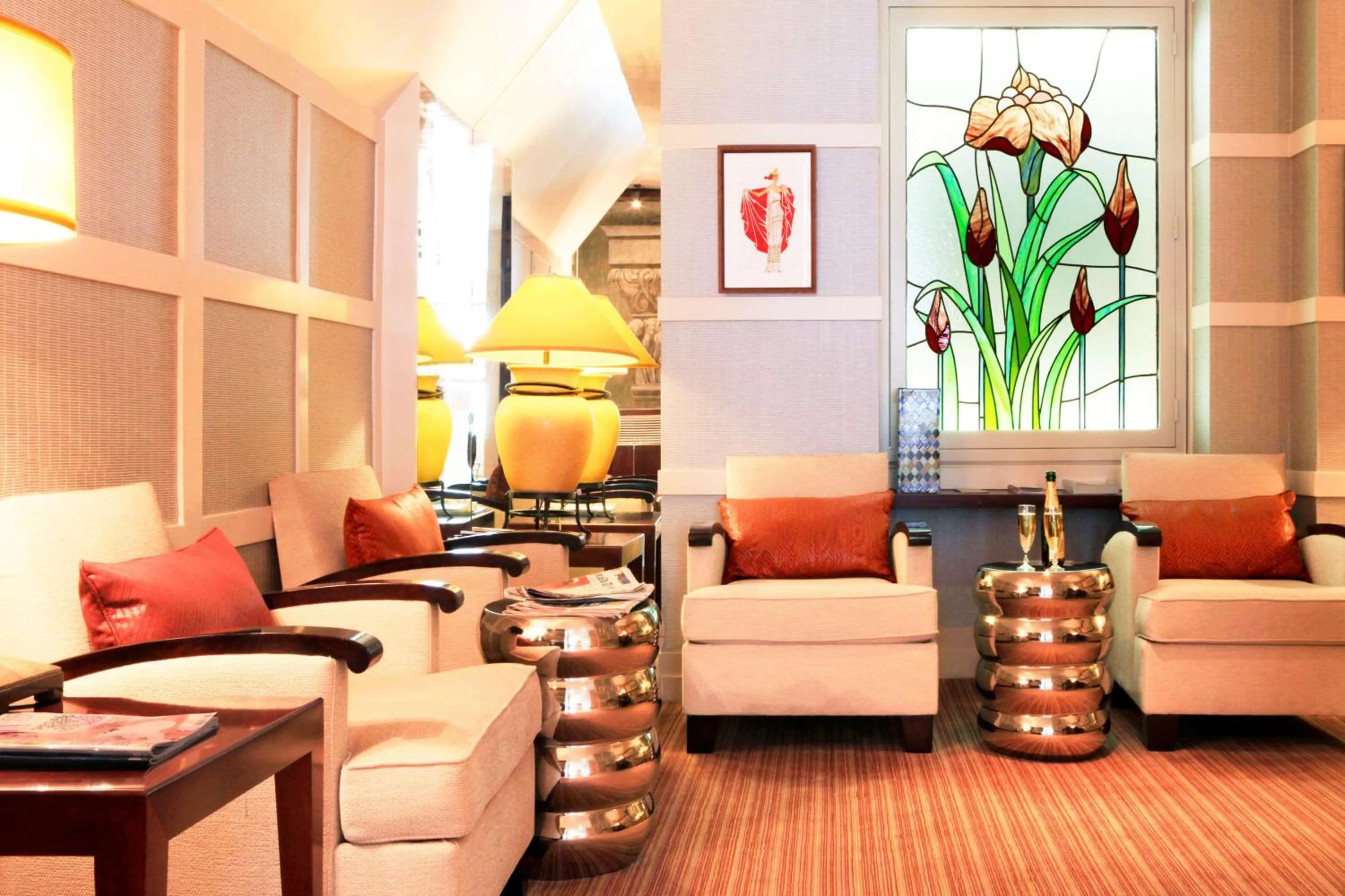 Lobby or reception in Folkestone Opéra