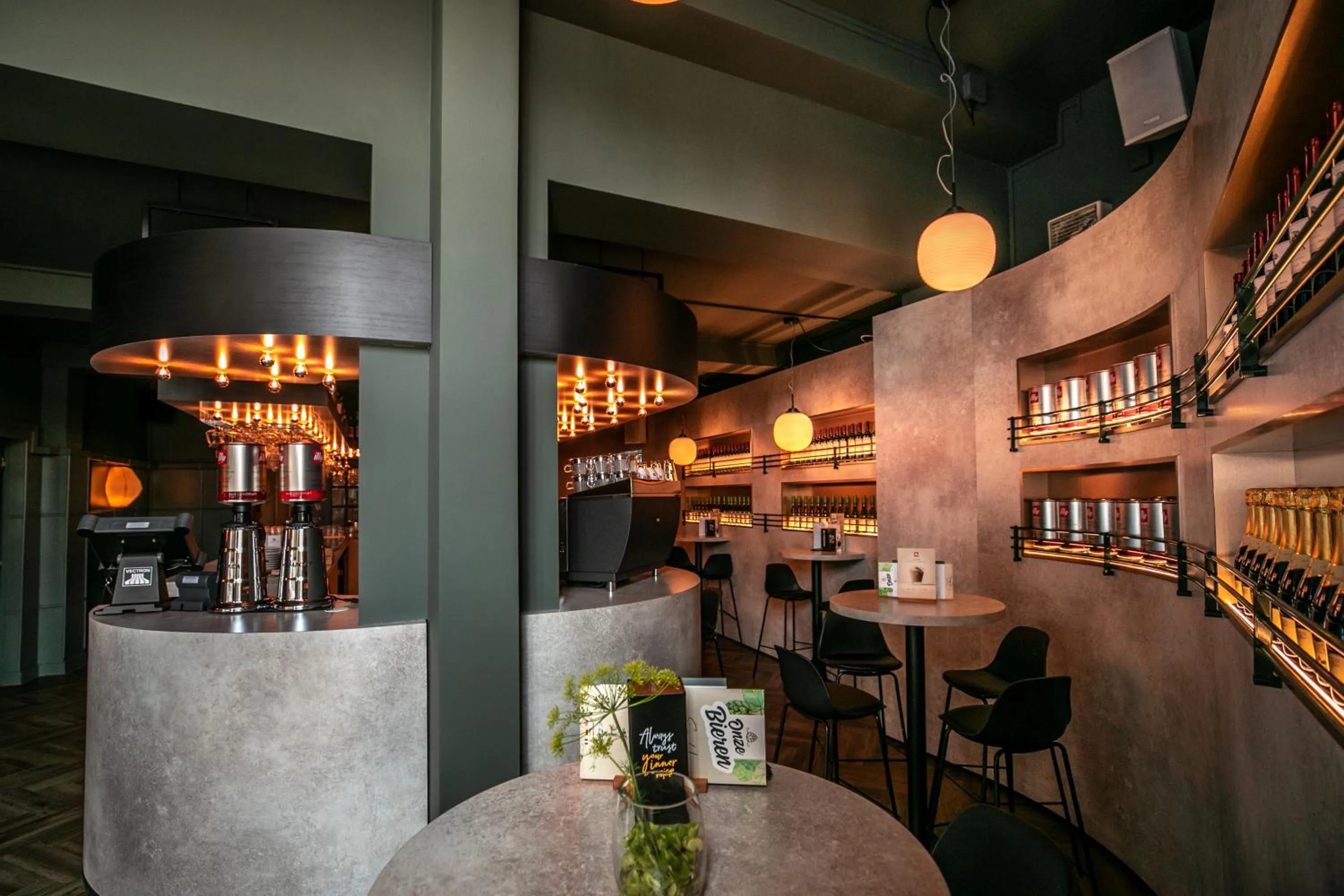 Lounge or bar in Hampshire Hotel – Voncken Valkenburg