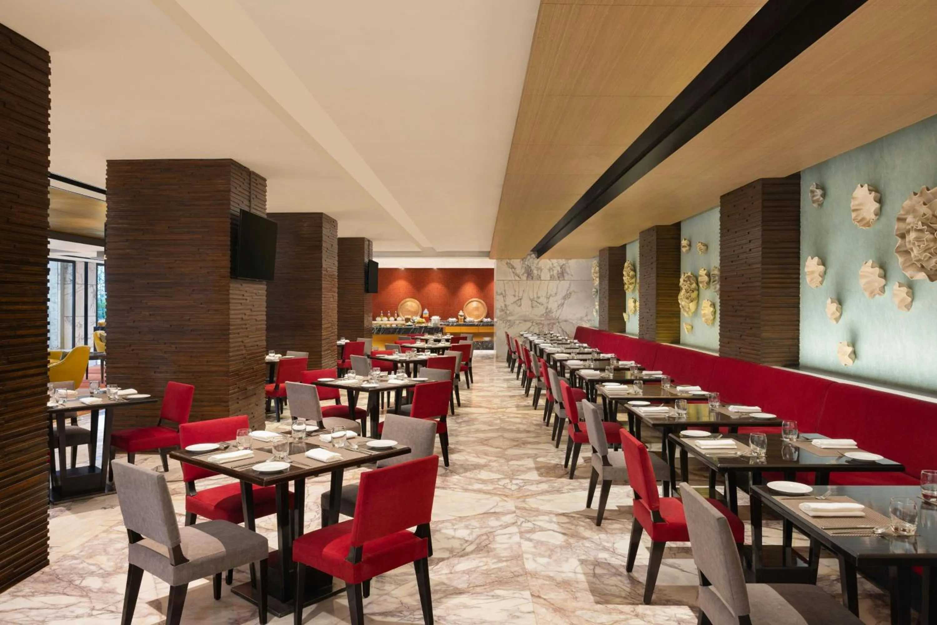 Restaurant/places to eat in Courtyard by Marriott Bilaspur