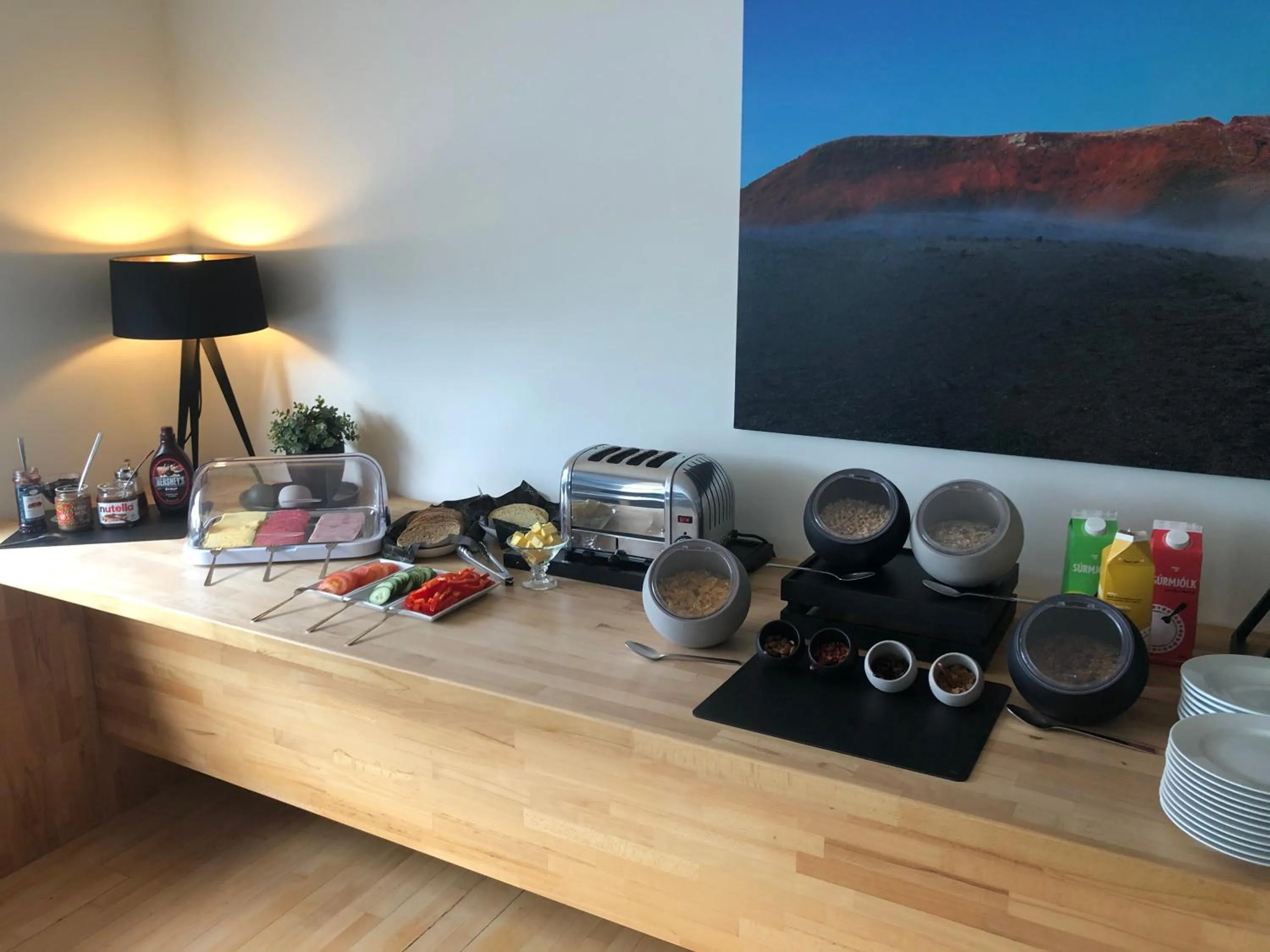 Breakfast in Volcano Hotel