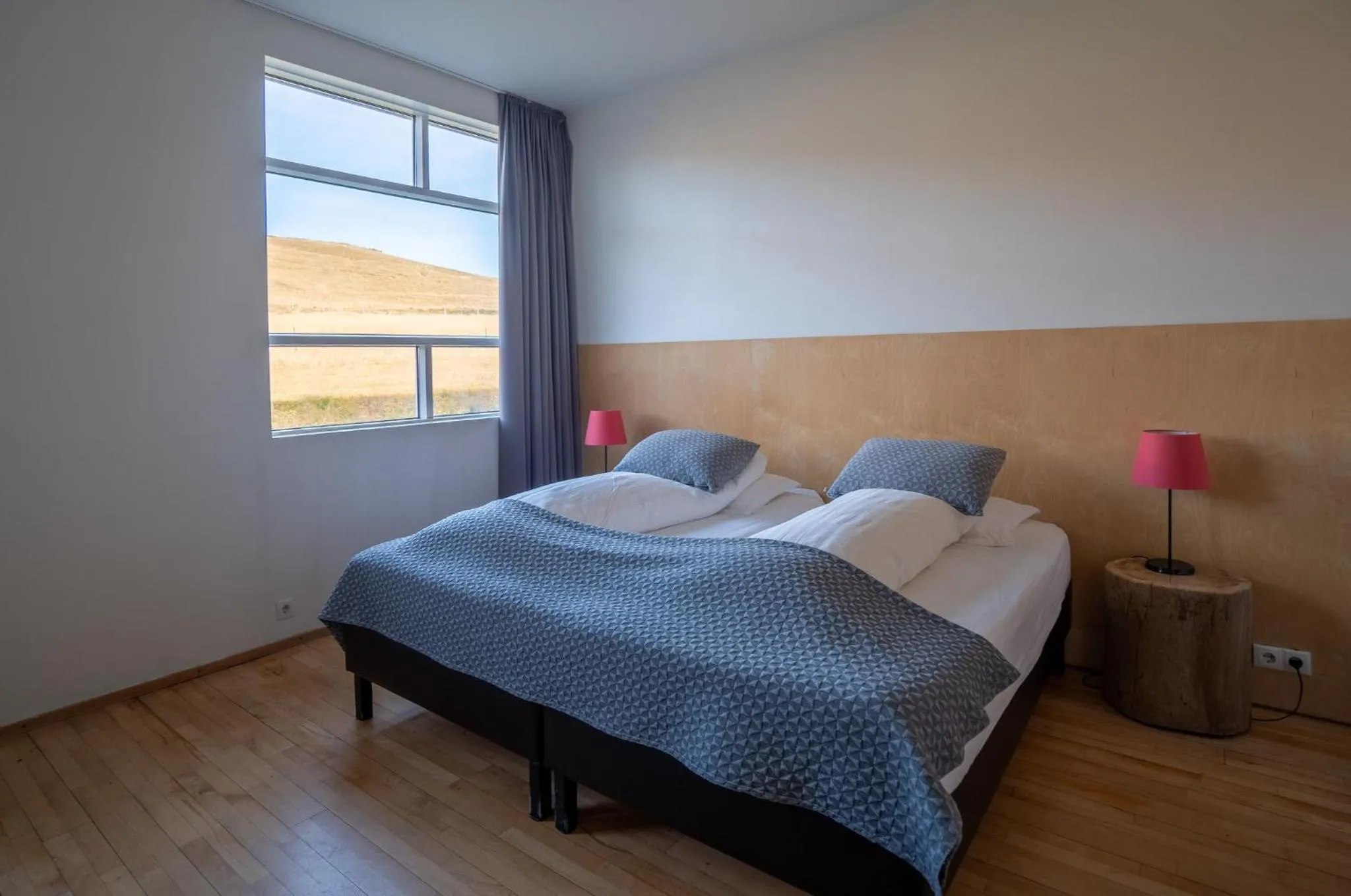 Property building, Bed in Volcano Hotel