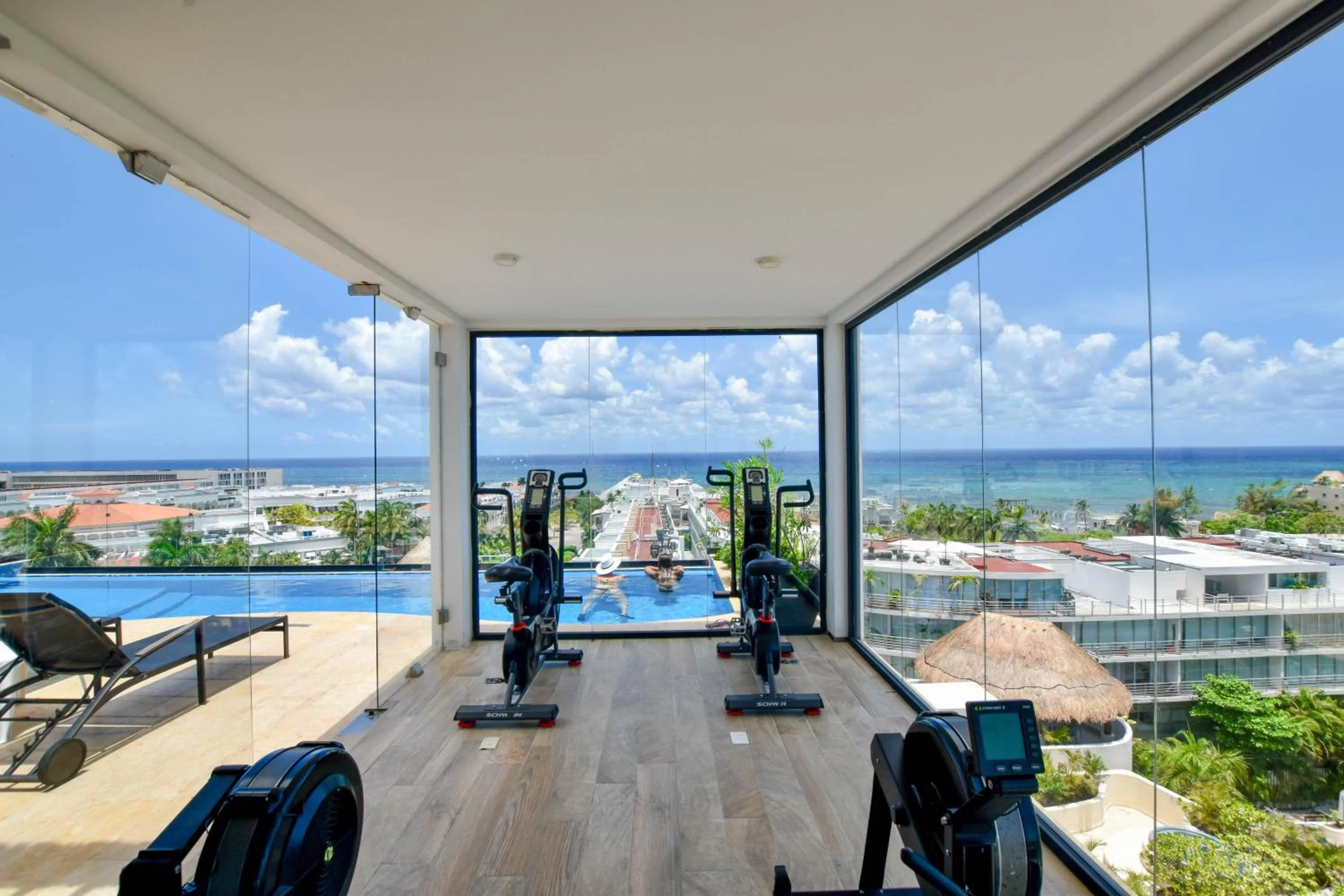 Fitness centre/facilities in OP downtown Studio by Casago