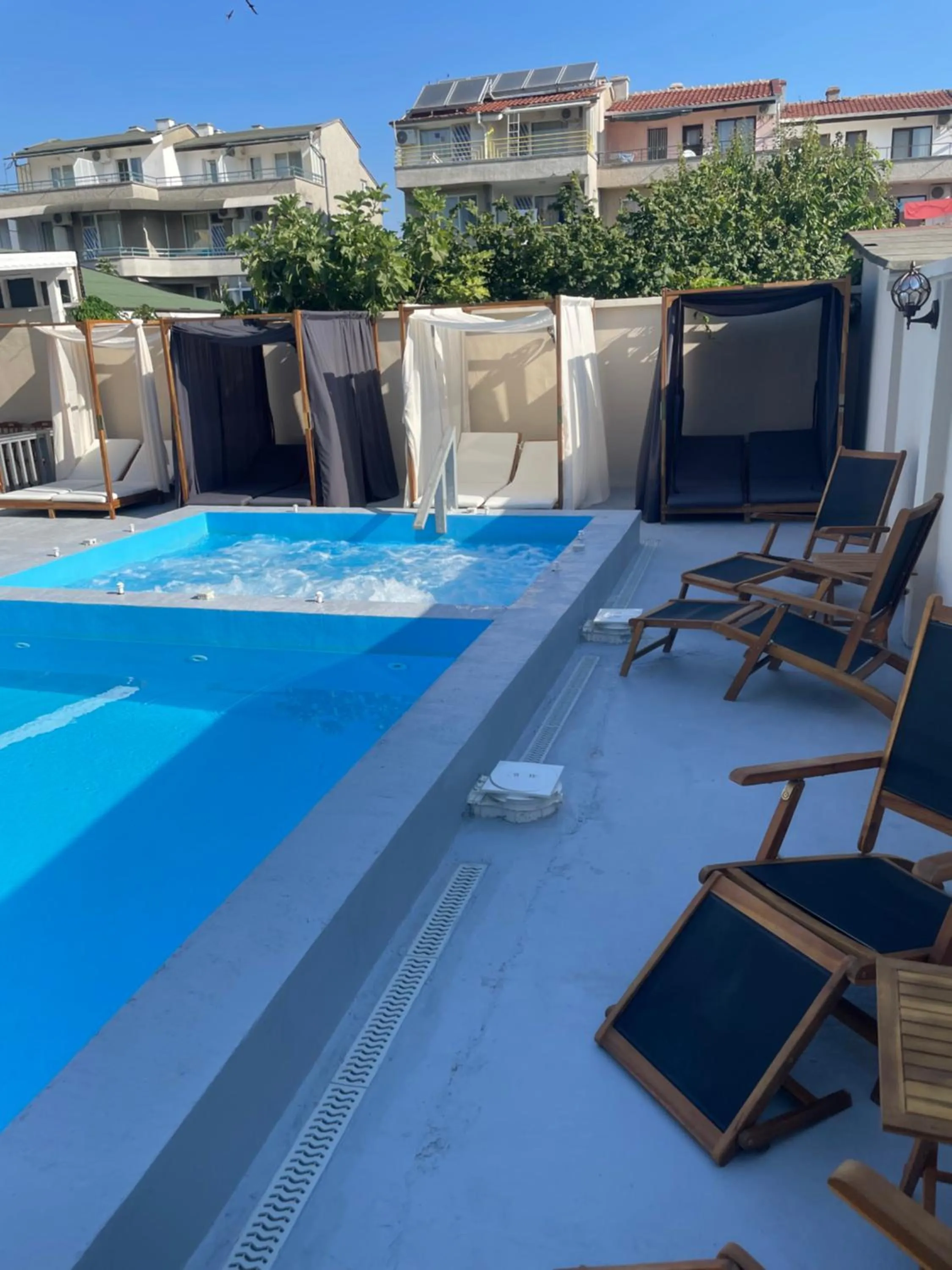 Hot Tub in Family Hotel Malibu