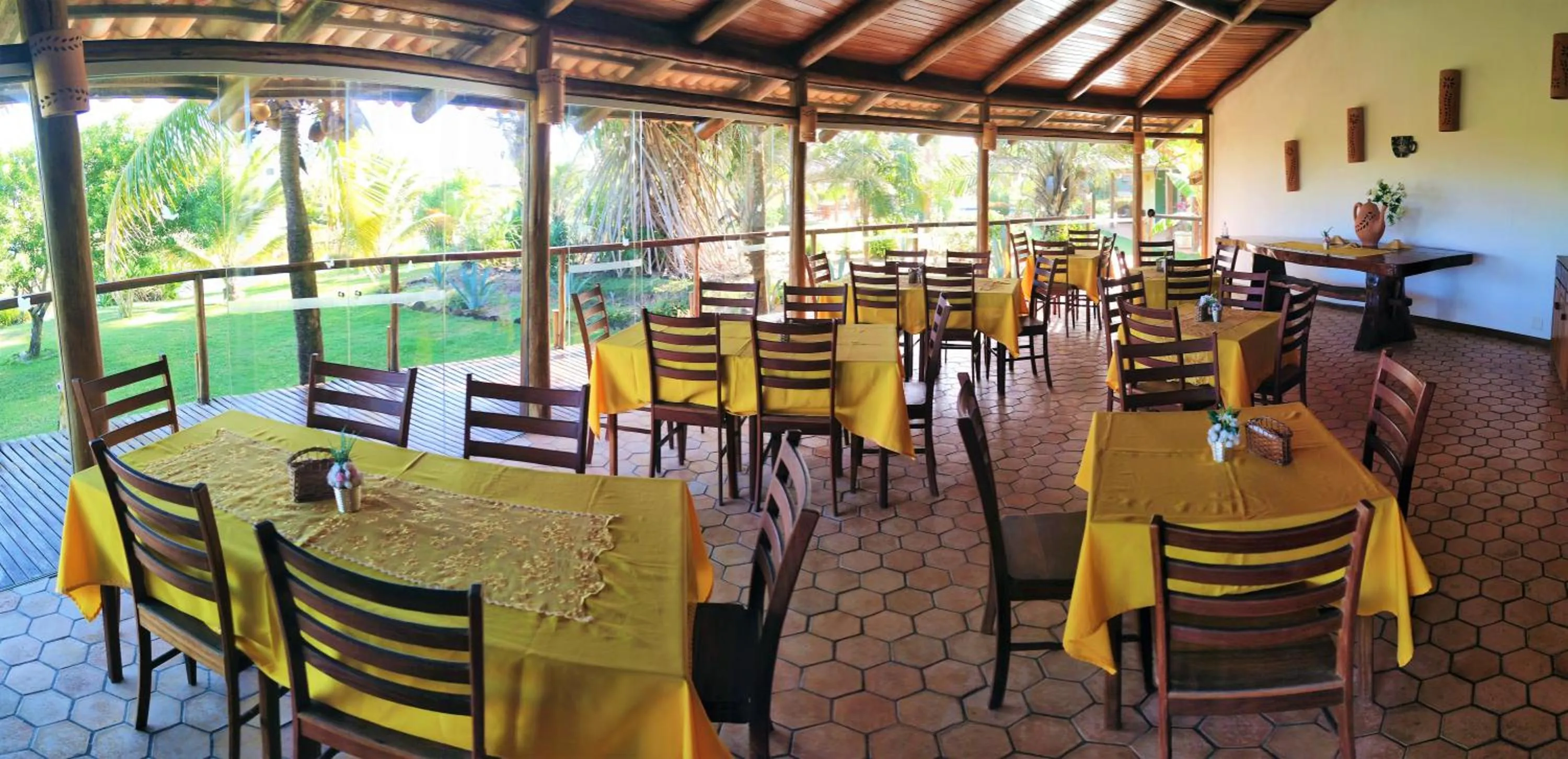 Restaurant/places to eat in Grimms Pousada de Contos