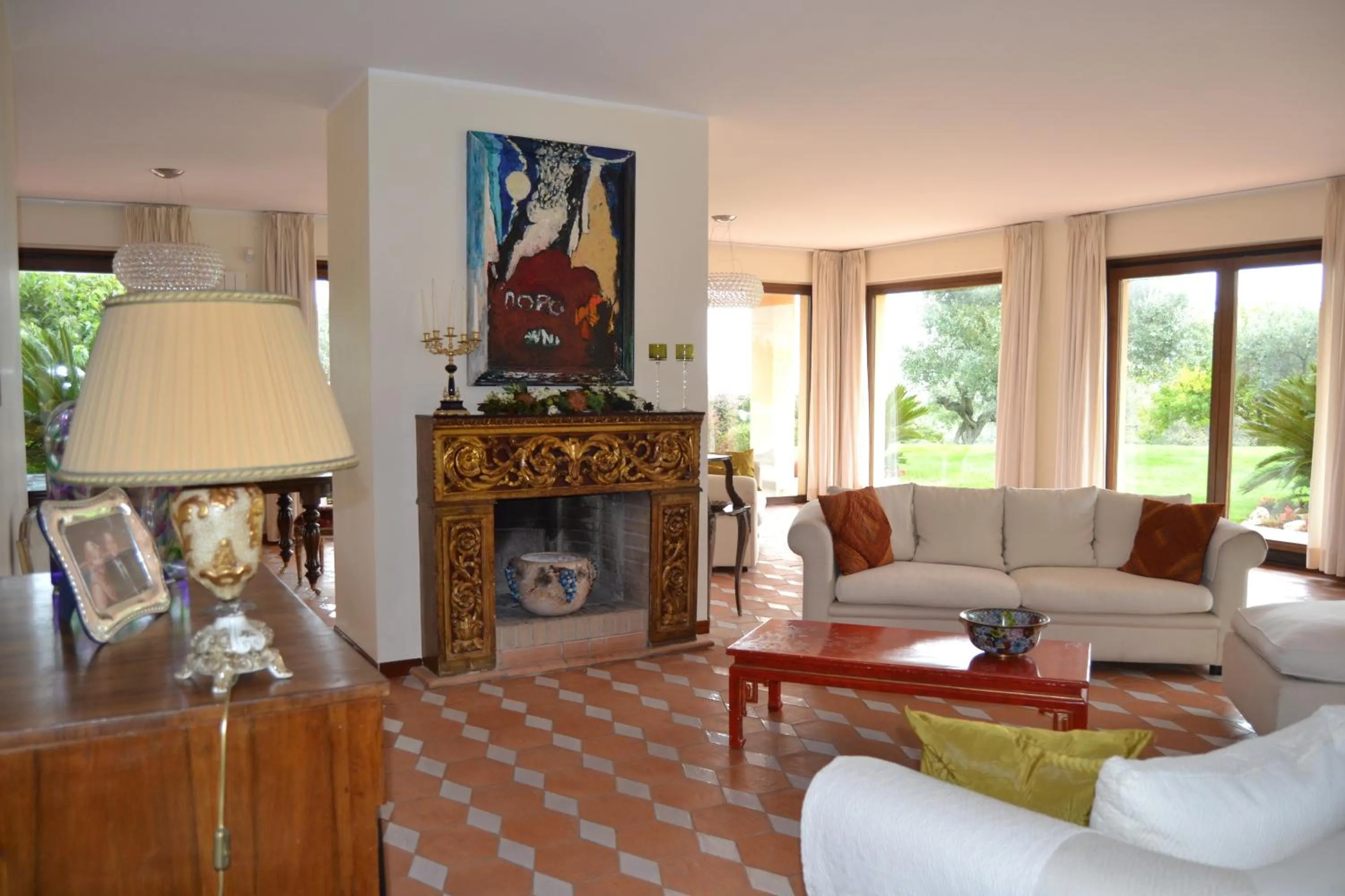 Lounge or bar in Villa Zagara Luxury Bed And Breakfast