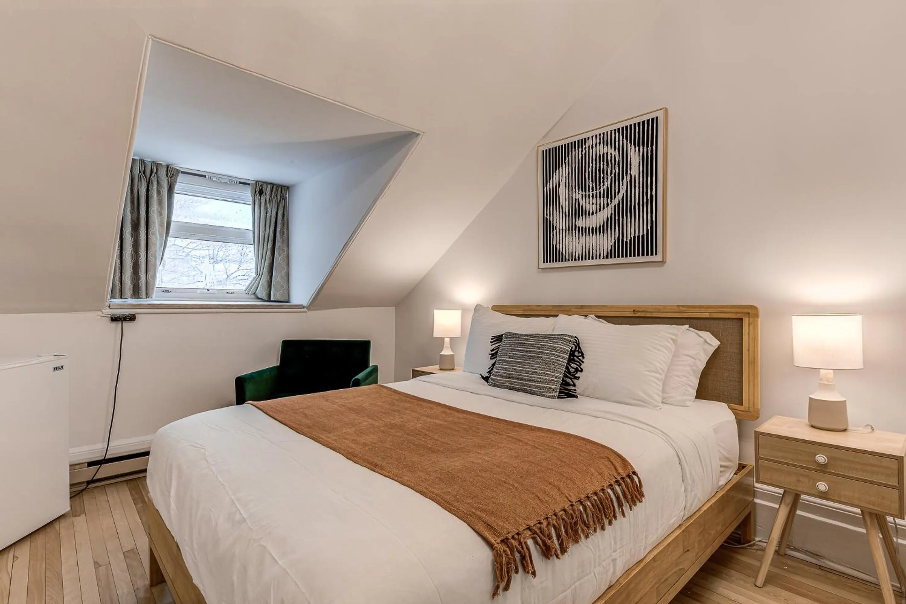 Bed in North House - Auberge La Chouette Hôtel Automatisé