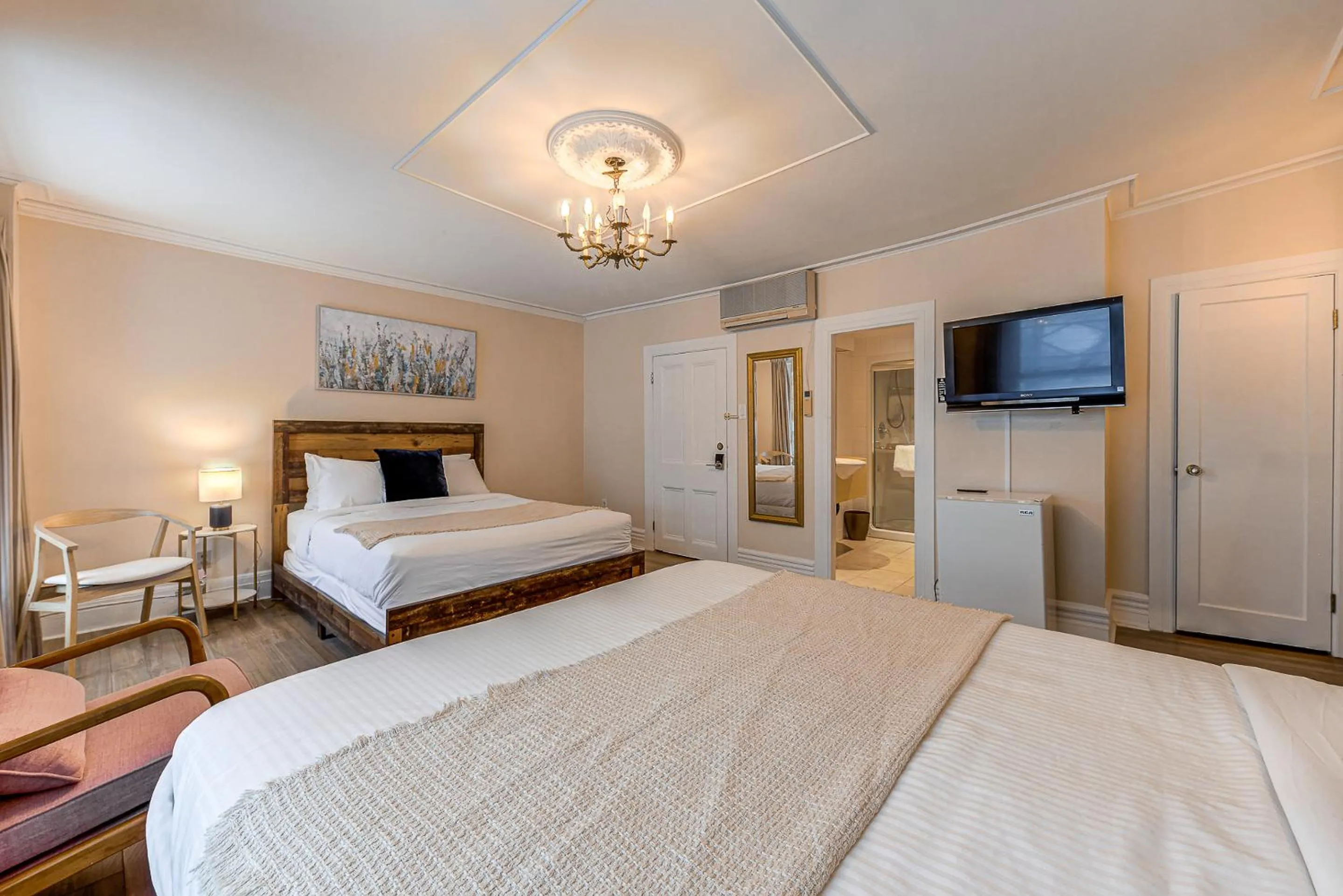 Bed in North House - Auberge La Chouette Hôtel Automatisé