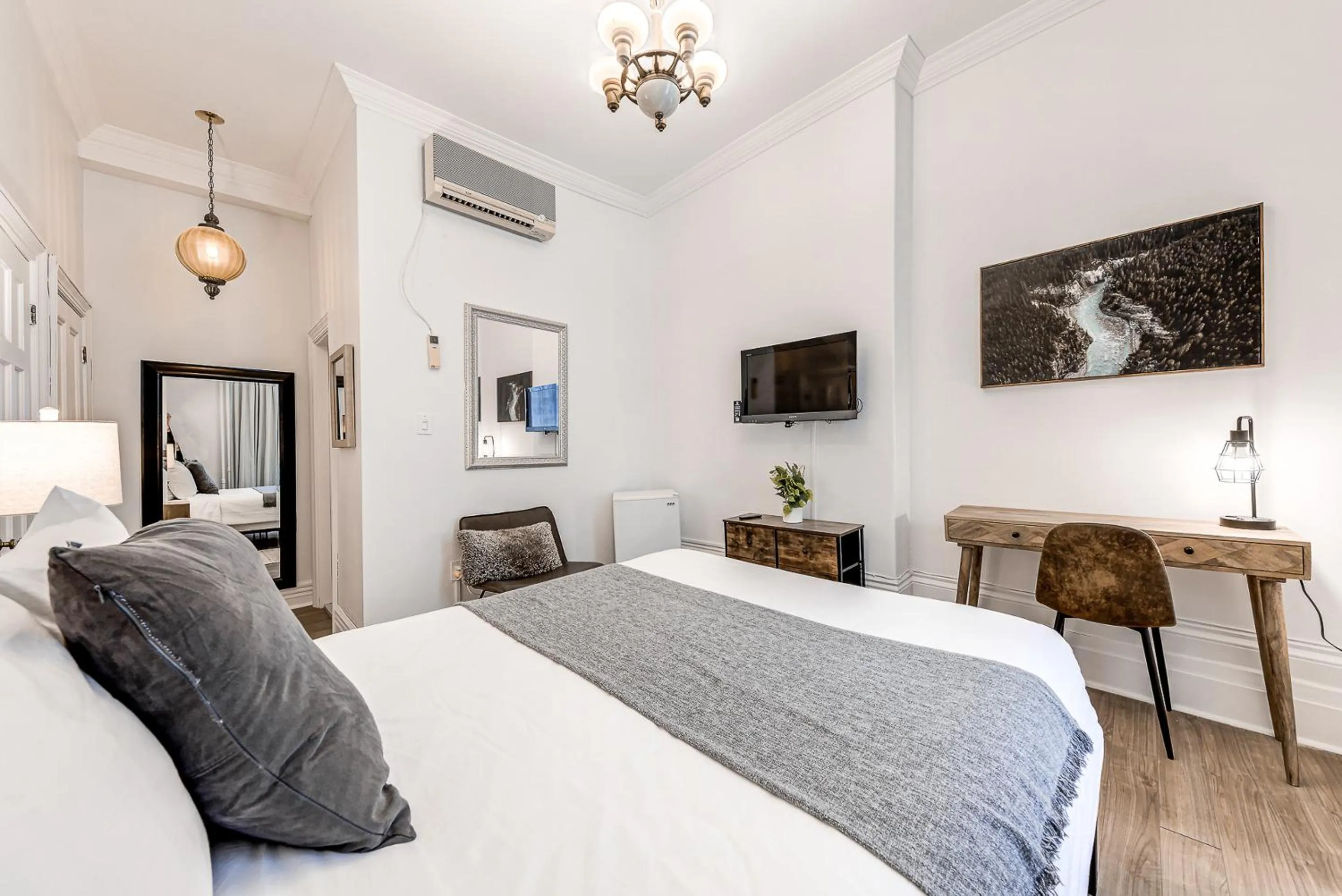 Bed in North House - Auberge La Chouette Hôtel Automatisé