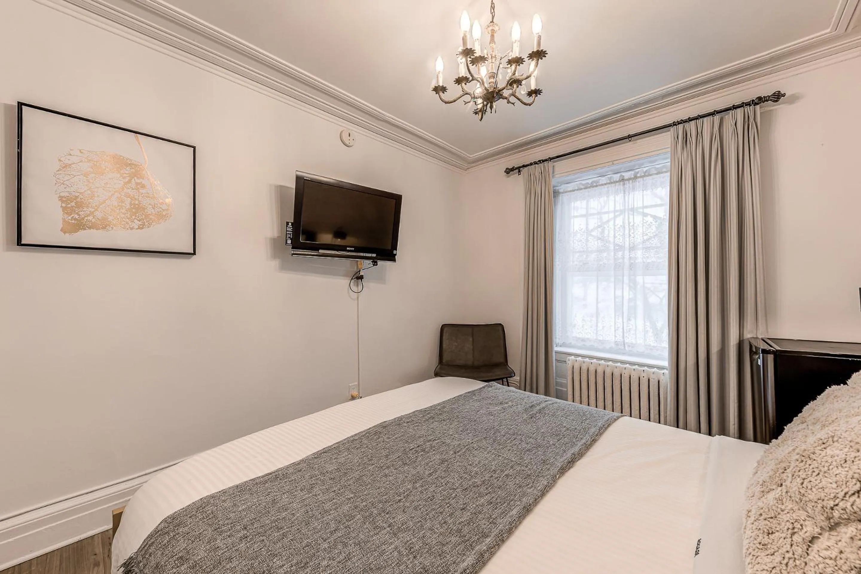 Bed in North House - Auberge La Chouette Hôtel Automatisé