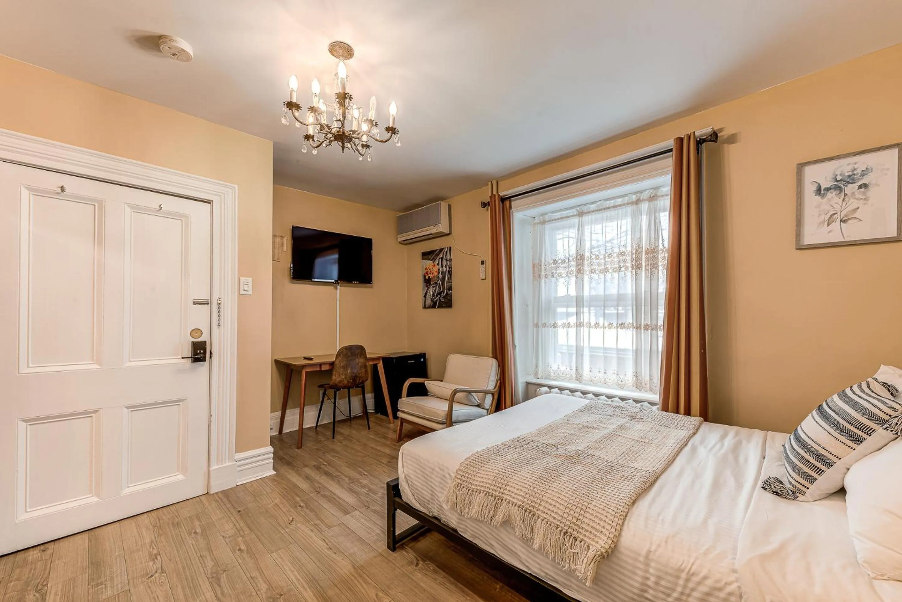 Bed in North House - Auberge La Chouette Hôtel Automatisé