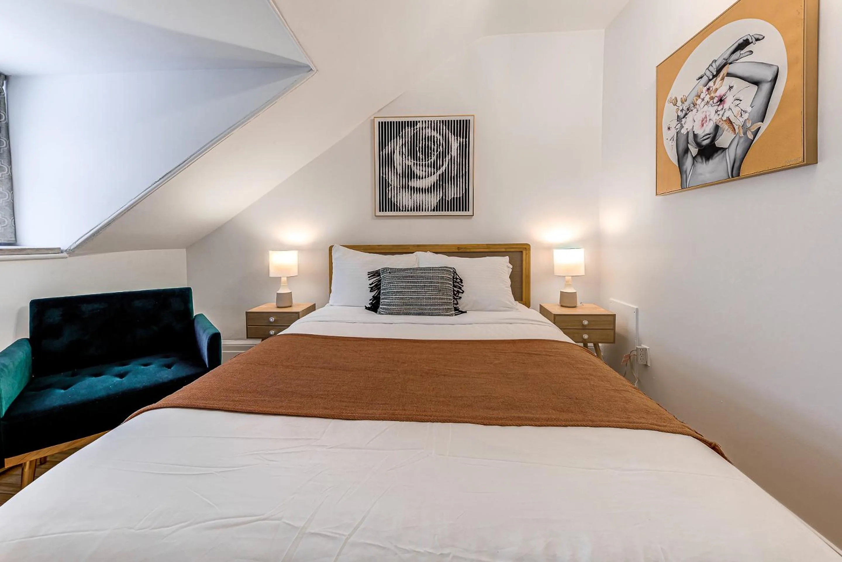 Bed in North House - Auberge La Chouette Hôtel Automatisé