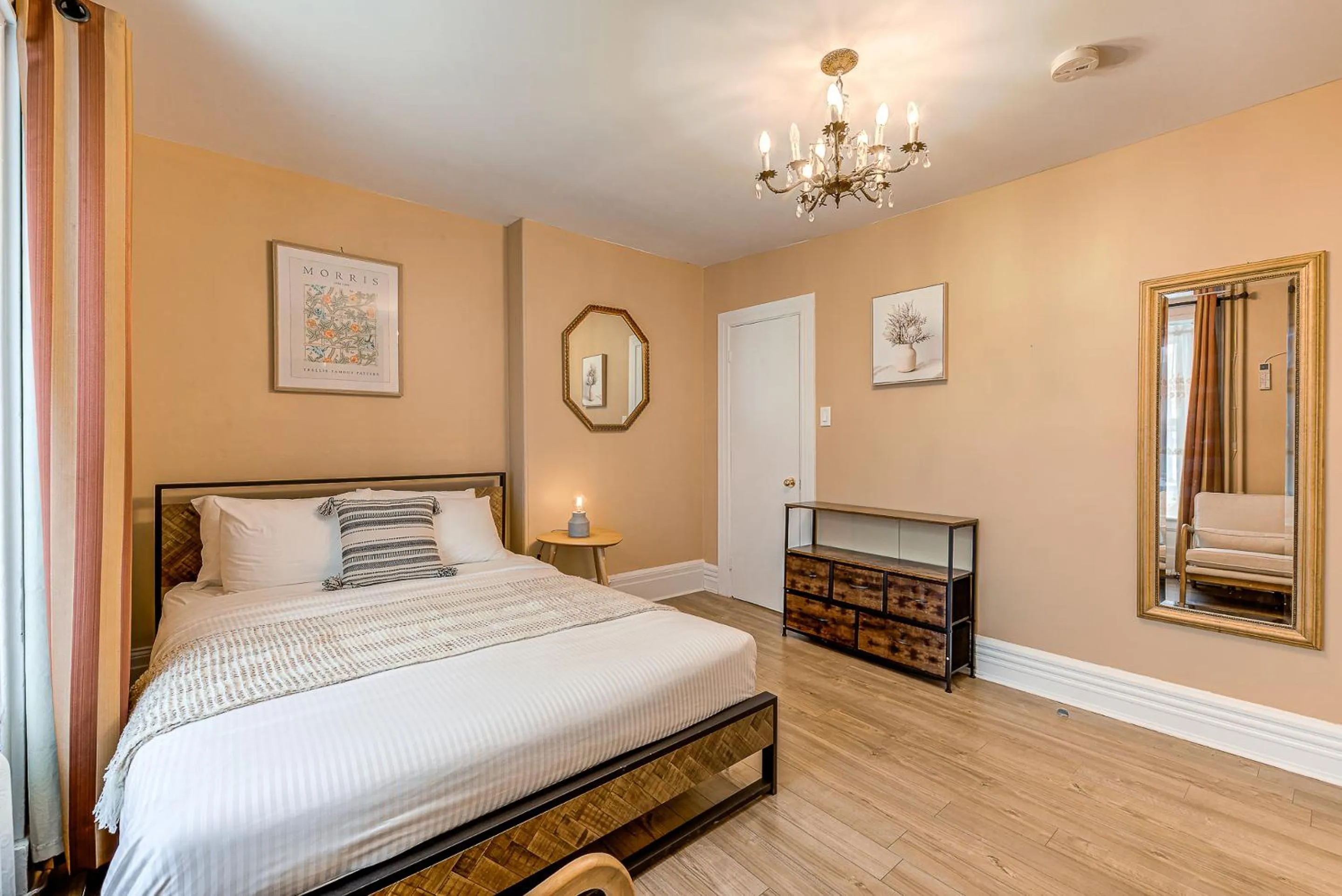 Bed in North House - Auberge La Chouette Hôtel Automatisé