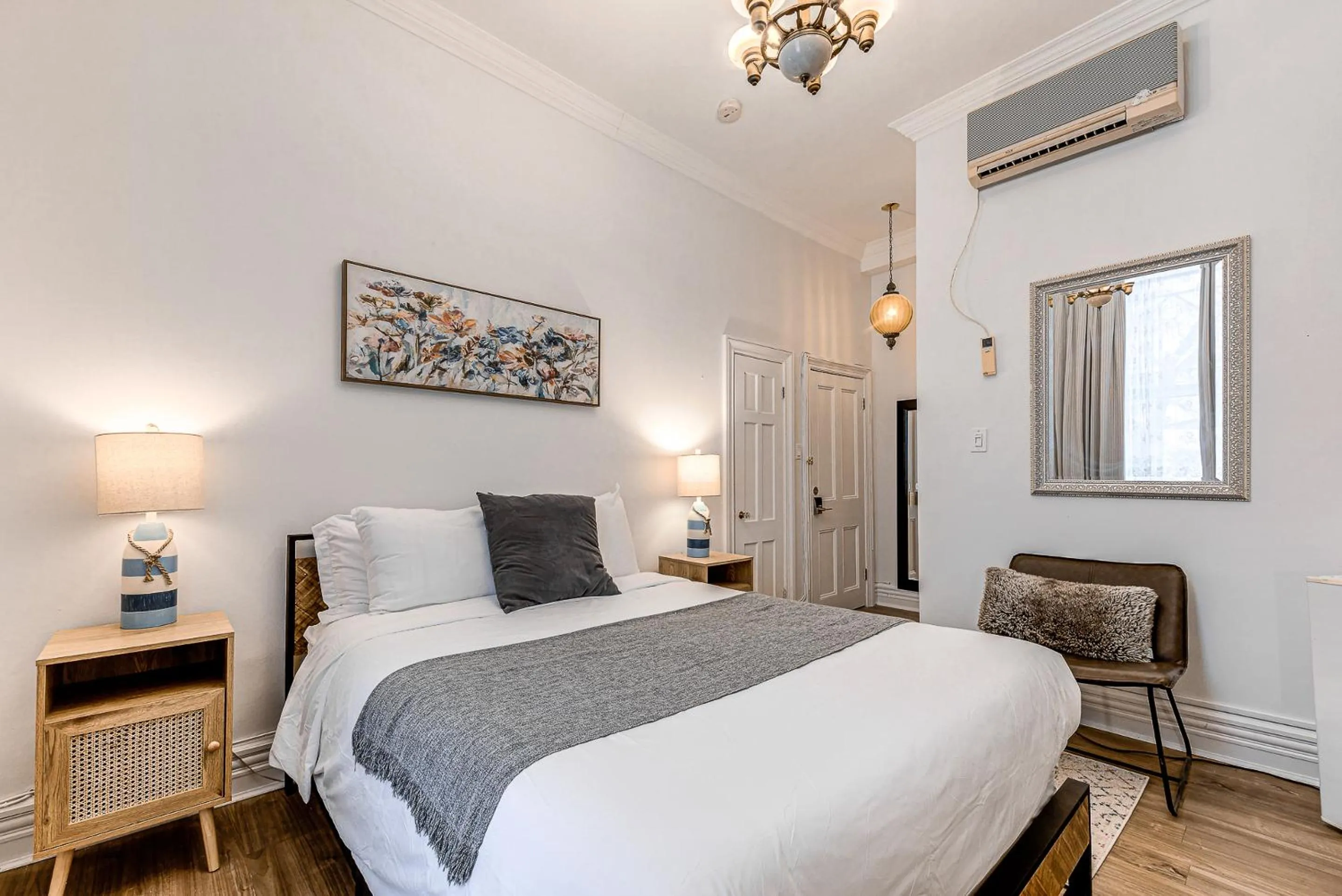 Bed in North House - Auberge La Chouette Hôtel Automatisé