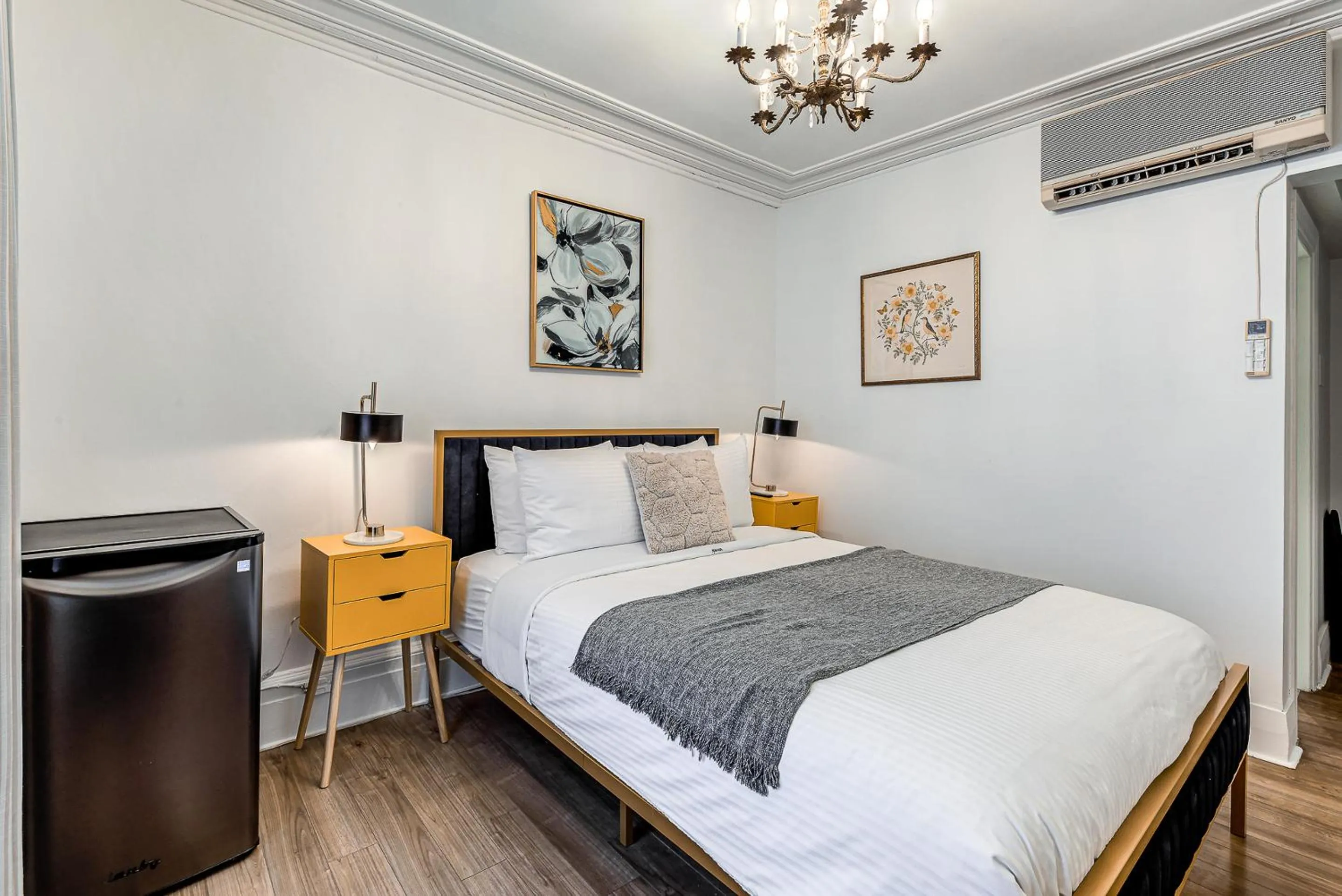 Bed in North House - Auberge La Chouette Hôtel Automatisé