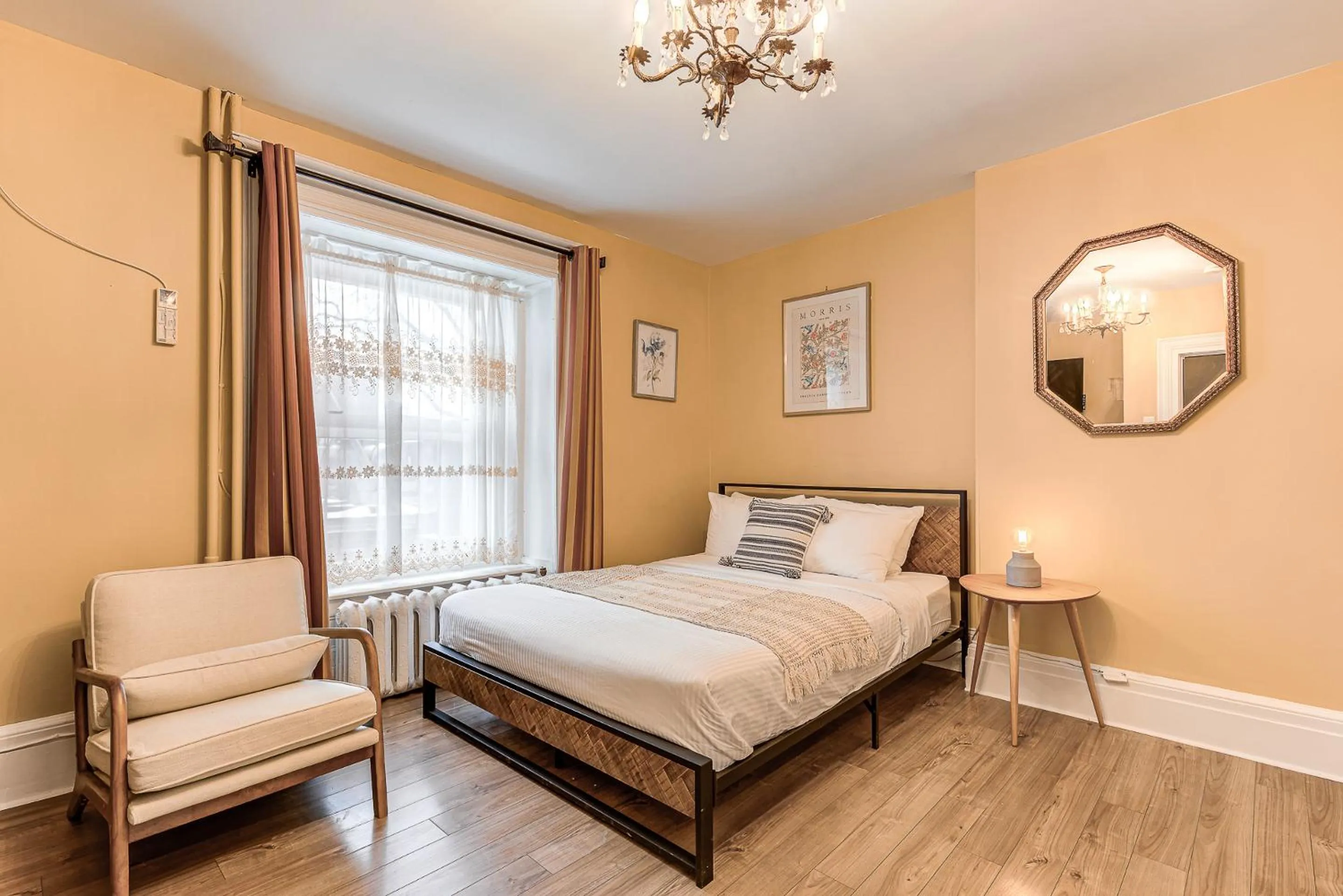 Bed in North House - Auberge La Chouette Hôtel Automatisé