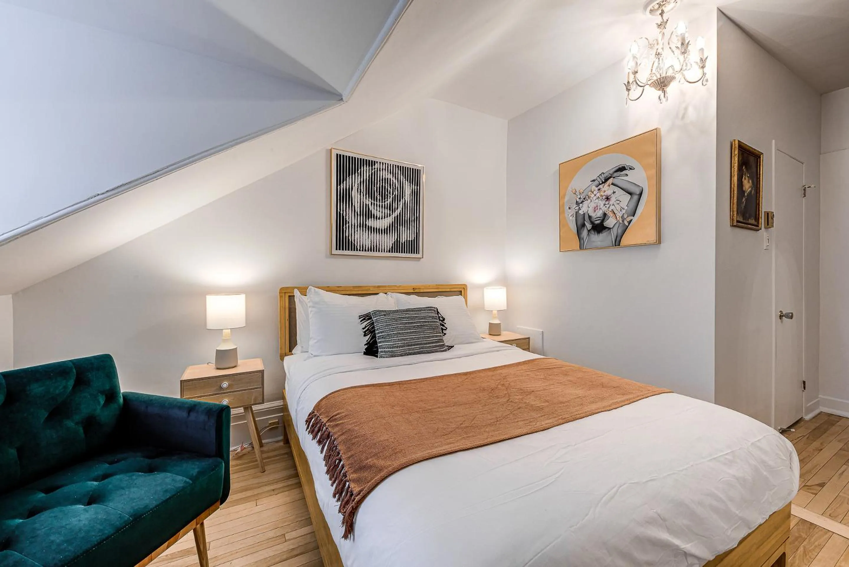 Bed in North House - Auberge La Chouette Hôtel Automatisé