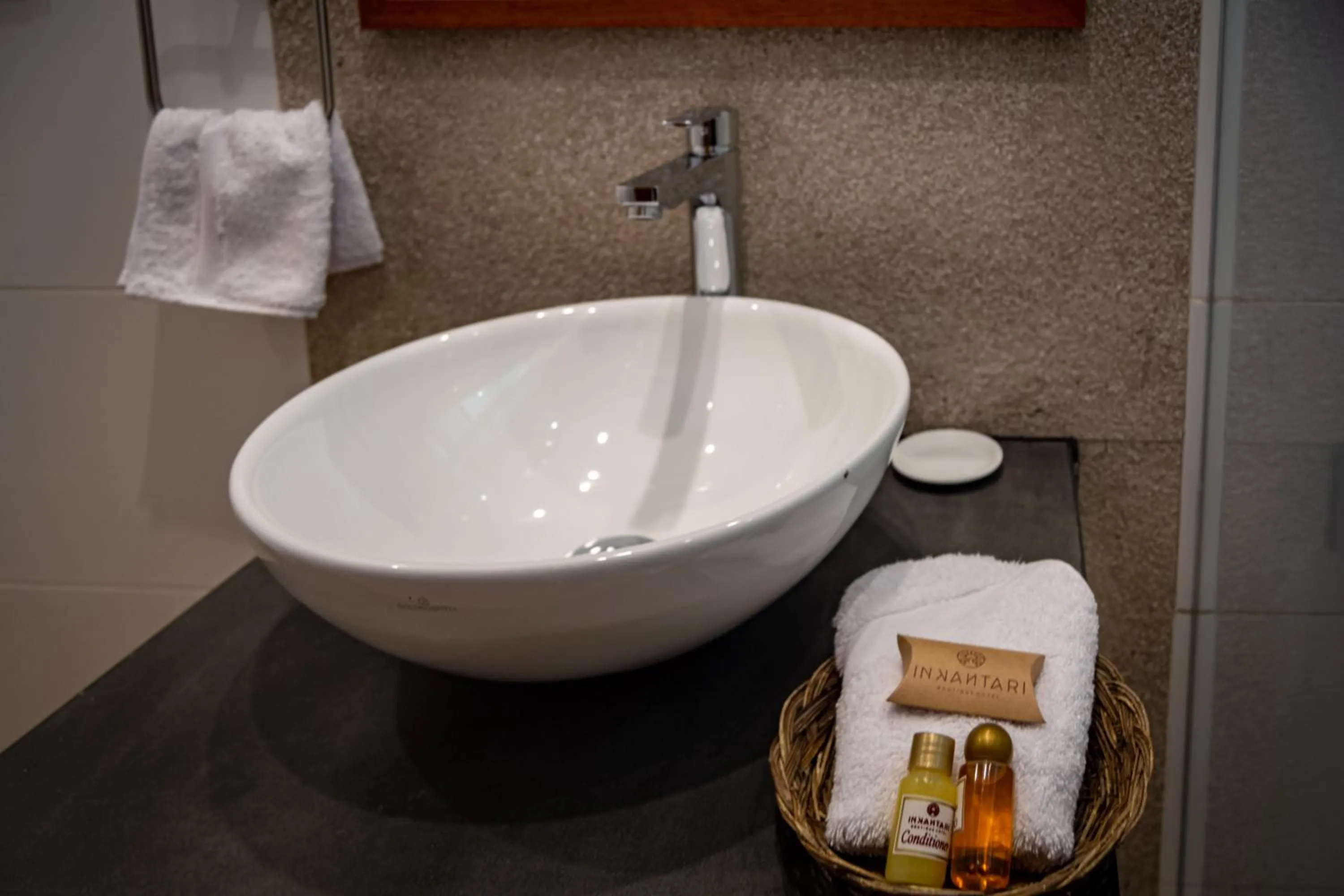 Toilet in Inkantari Boutique Hotel