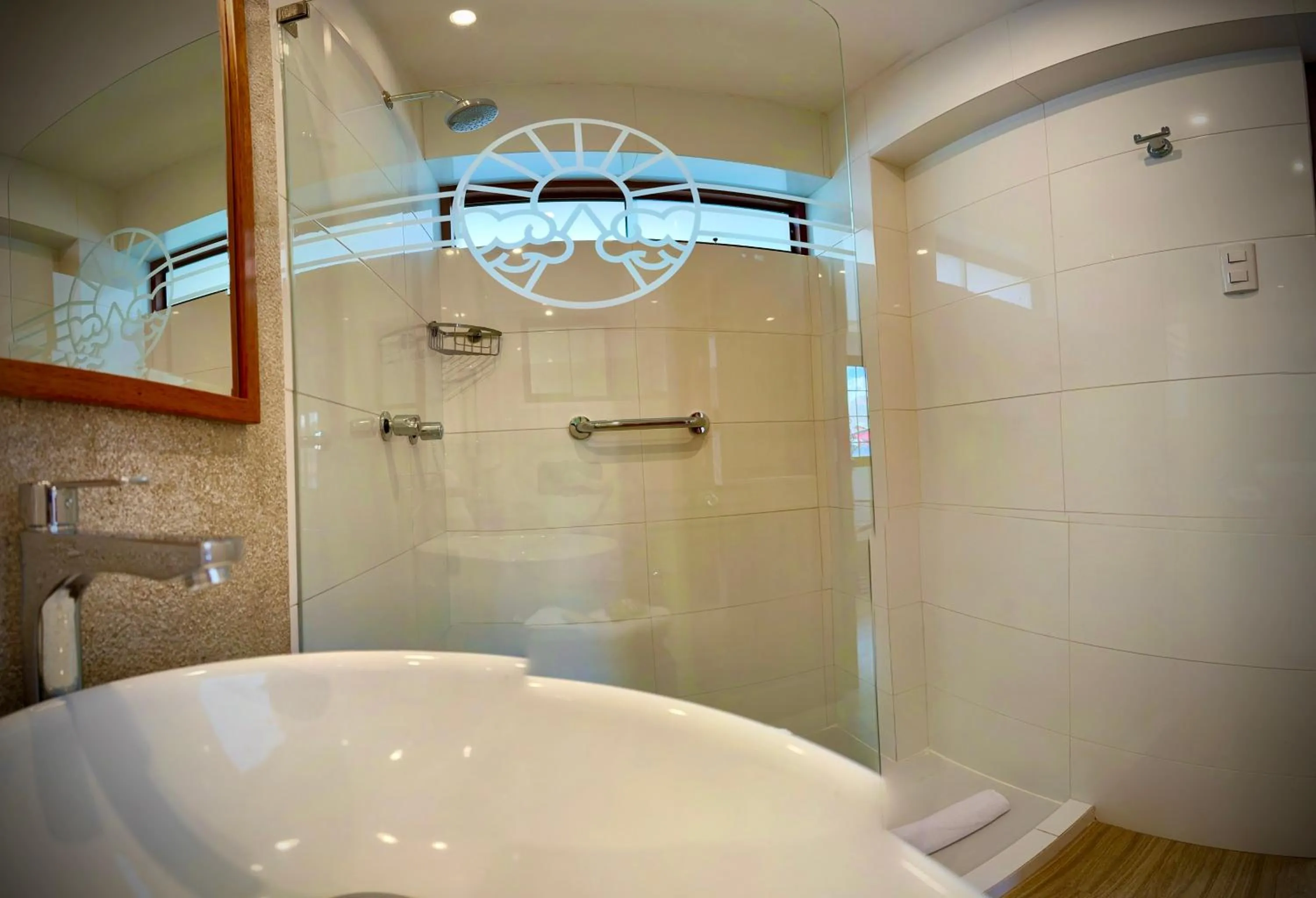 Shower in Inkantari Boutique Hotel