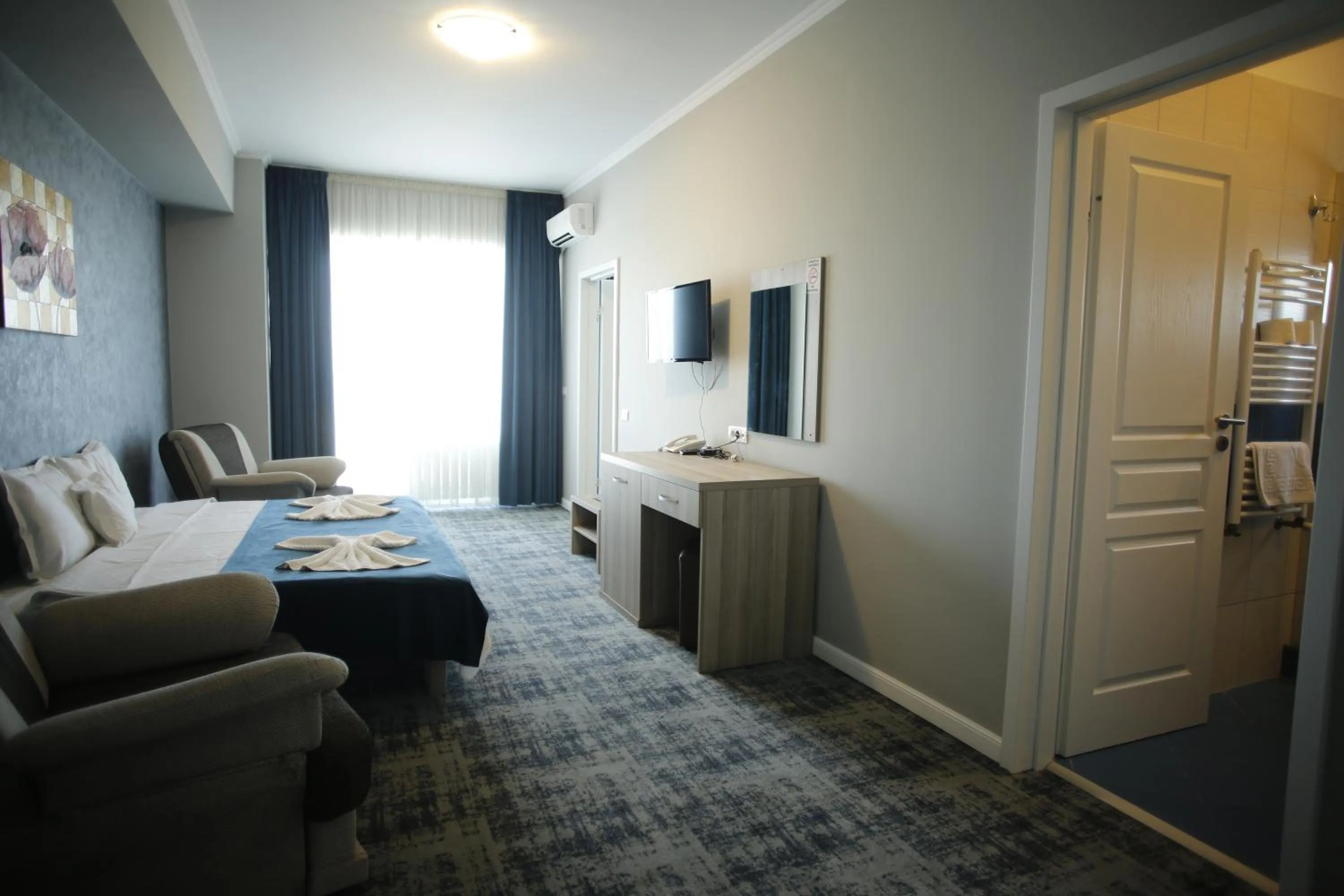 Photo of the whole room, Bed in Hotel Agapi Mamaia