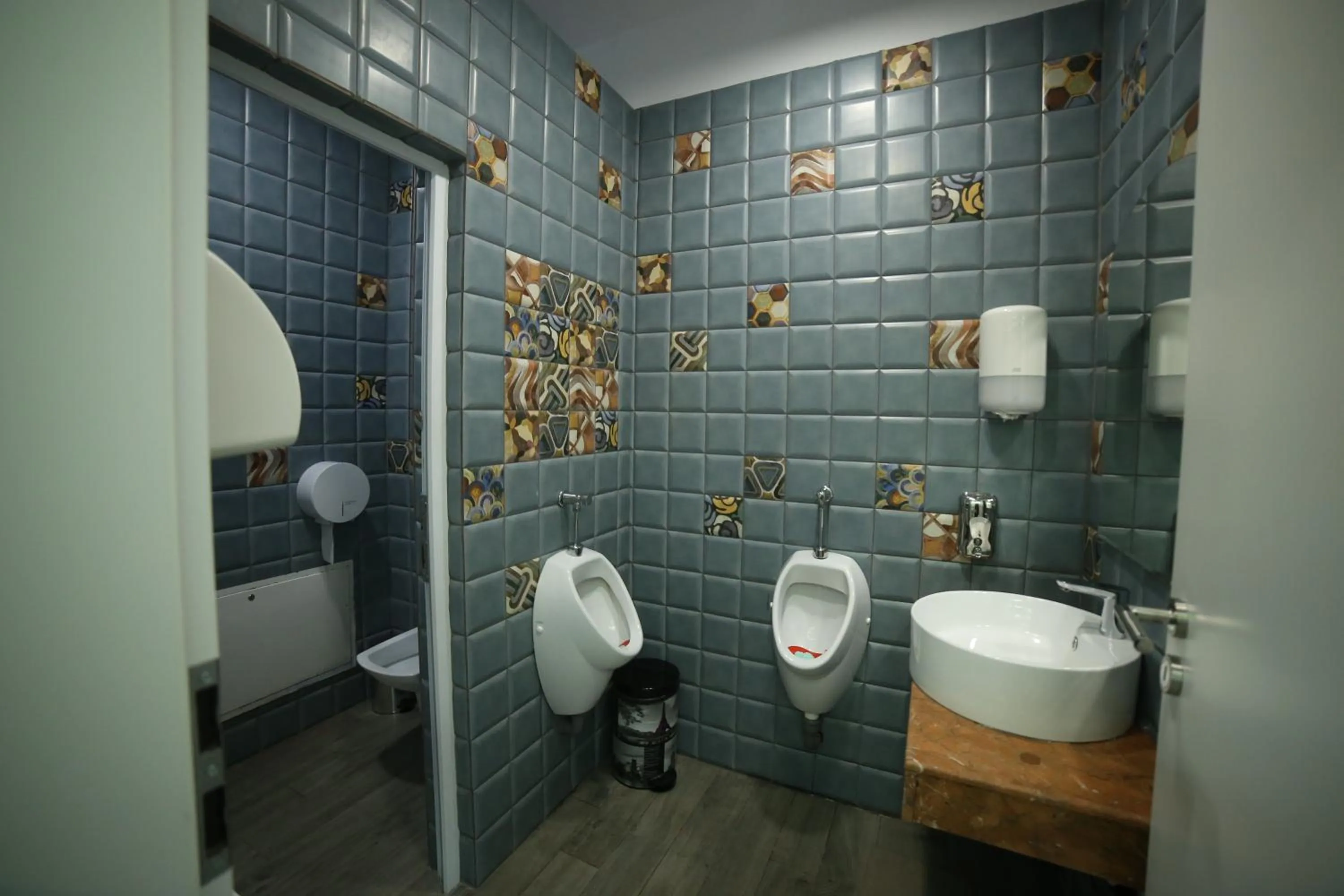 Toilet in Hotel Agapi Mamaia
