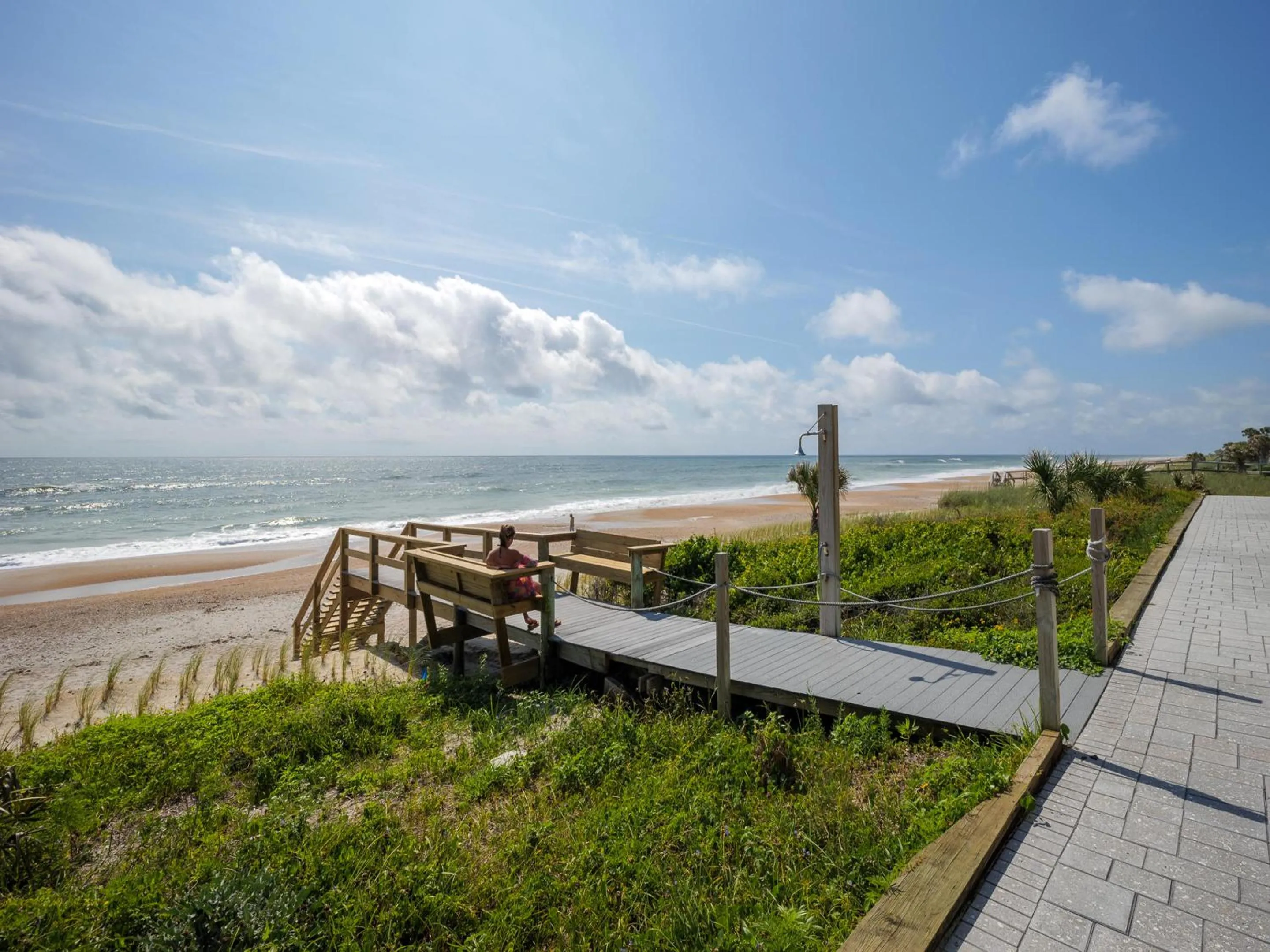 Property building in El Mar Villa