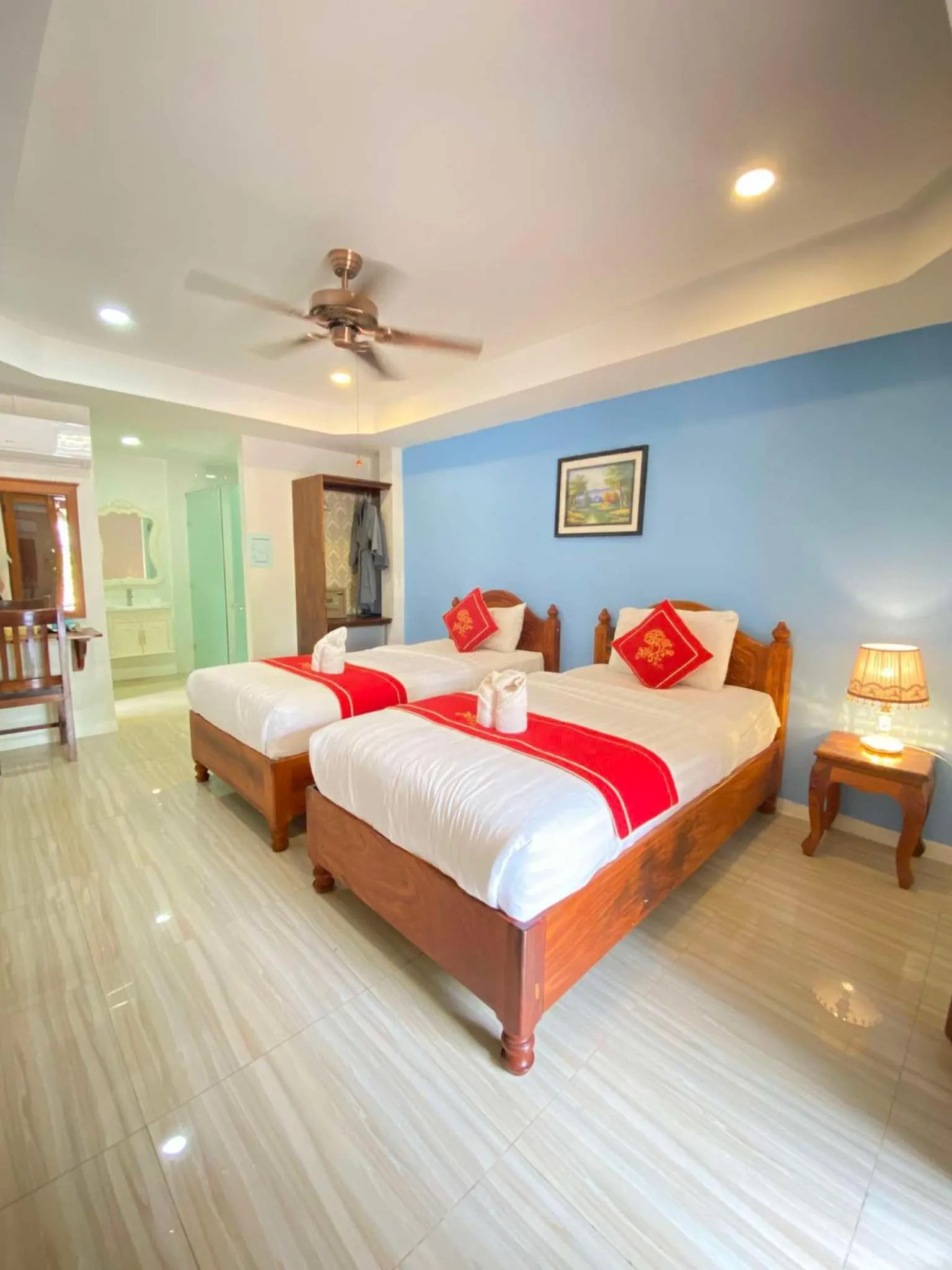 Bed in Golden Lotus Namkhan View