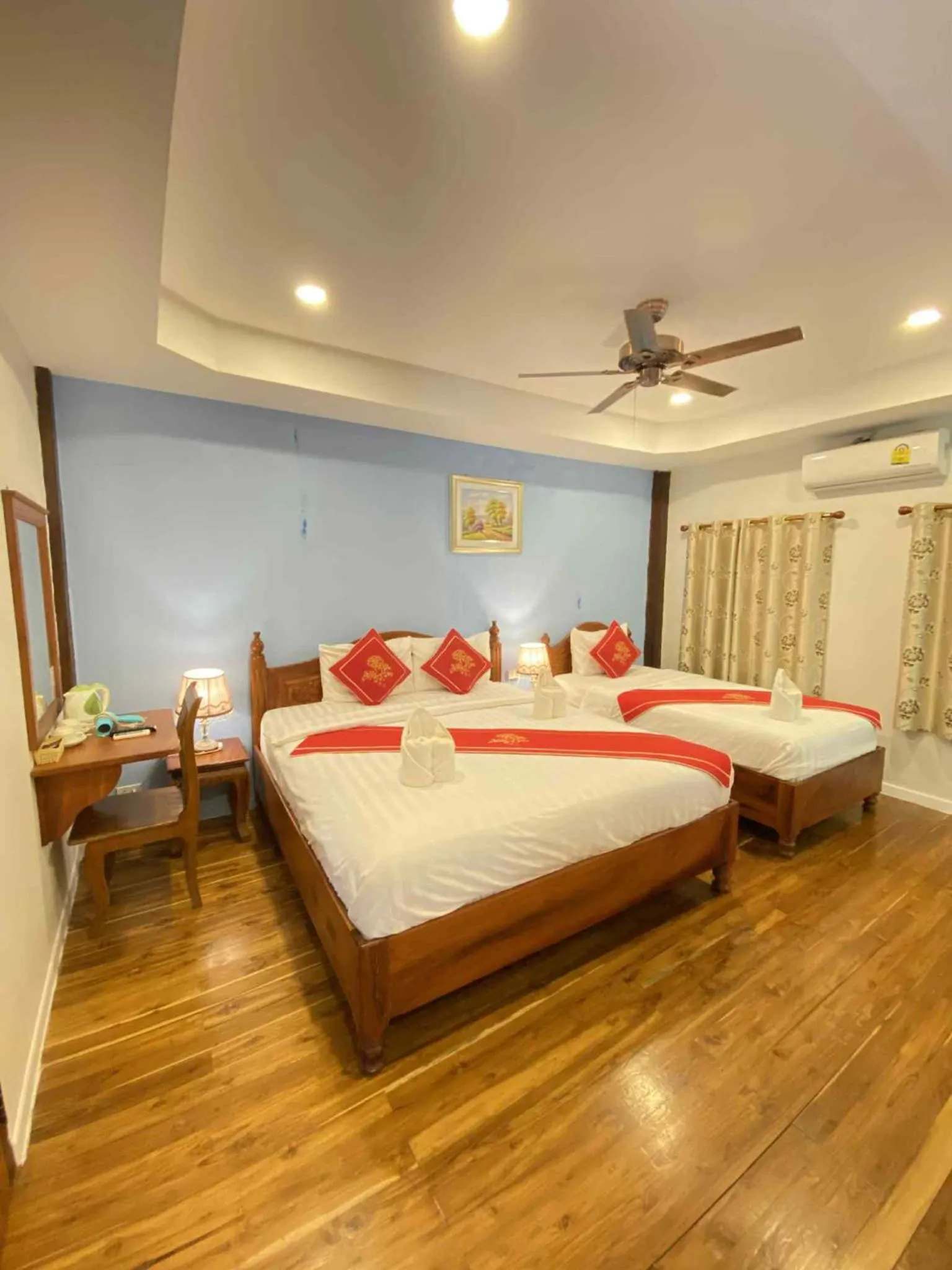 Bed in Golden Lotus Namkhan View