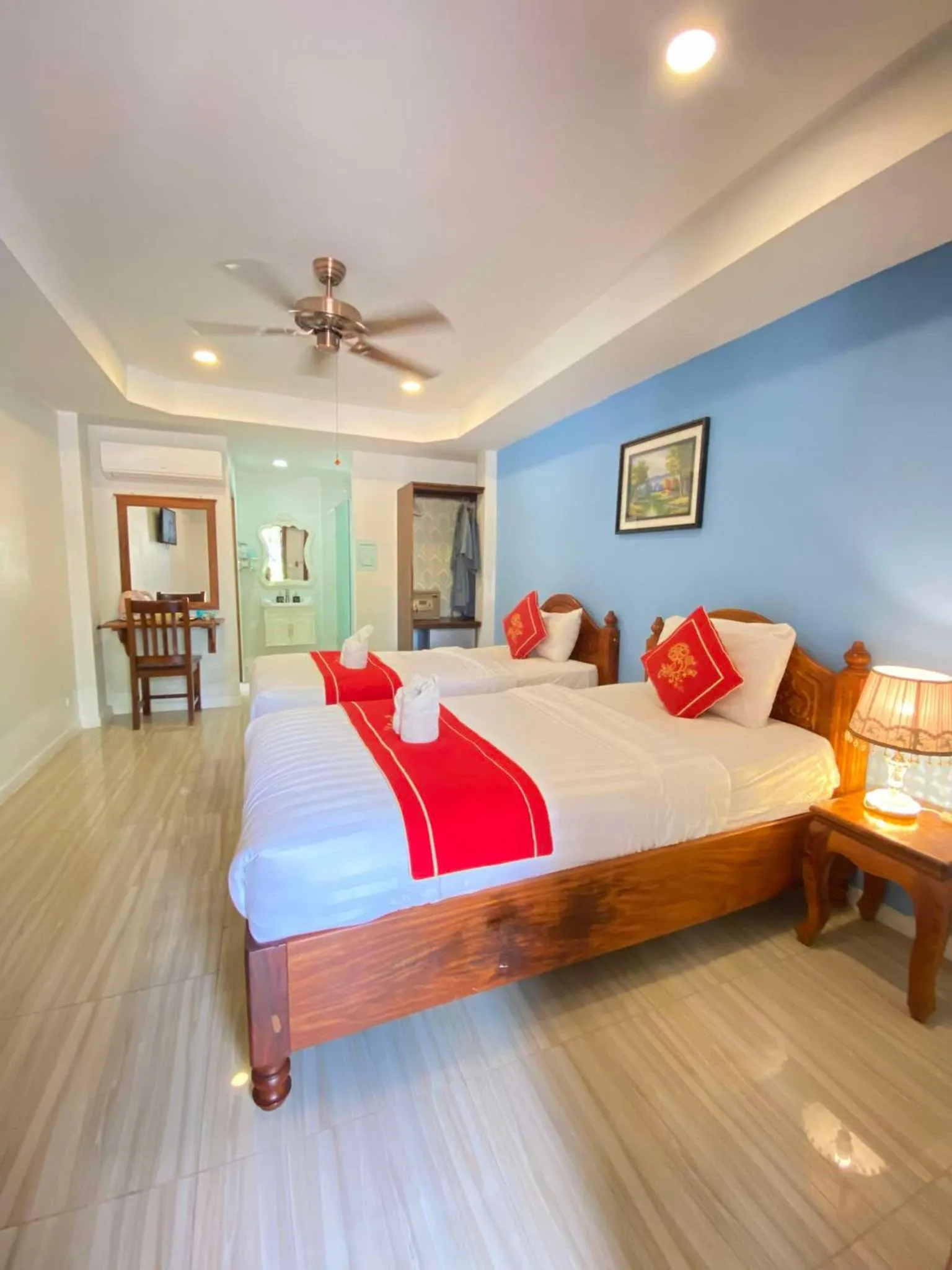 Bed in Golden Lotus Namkhan View