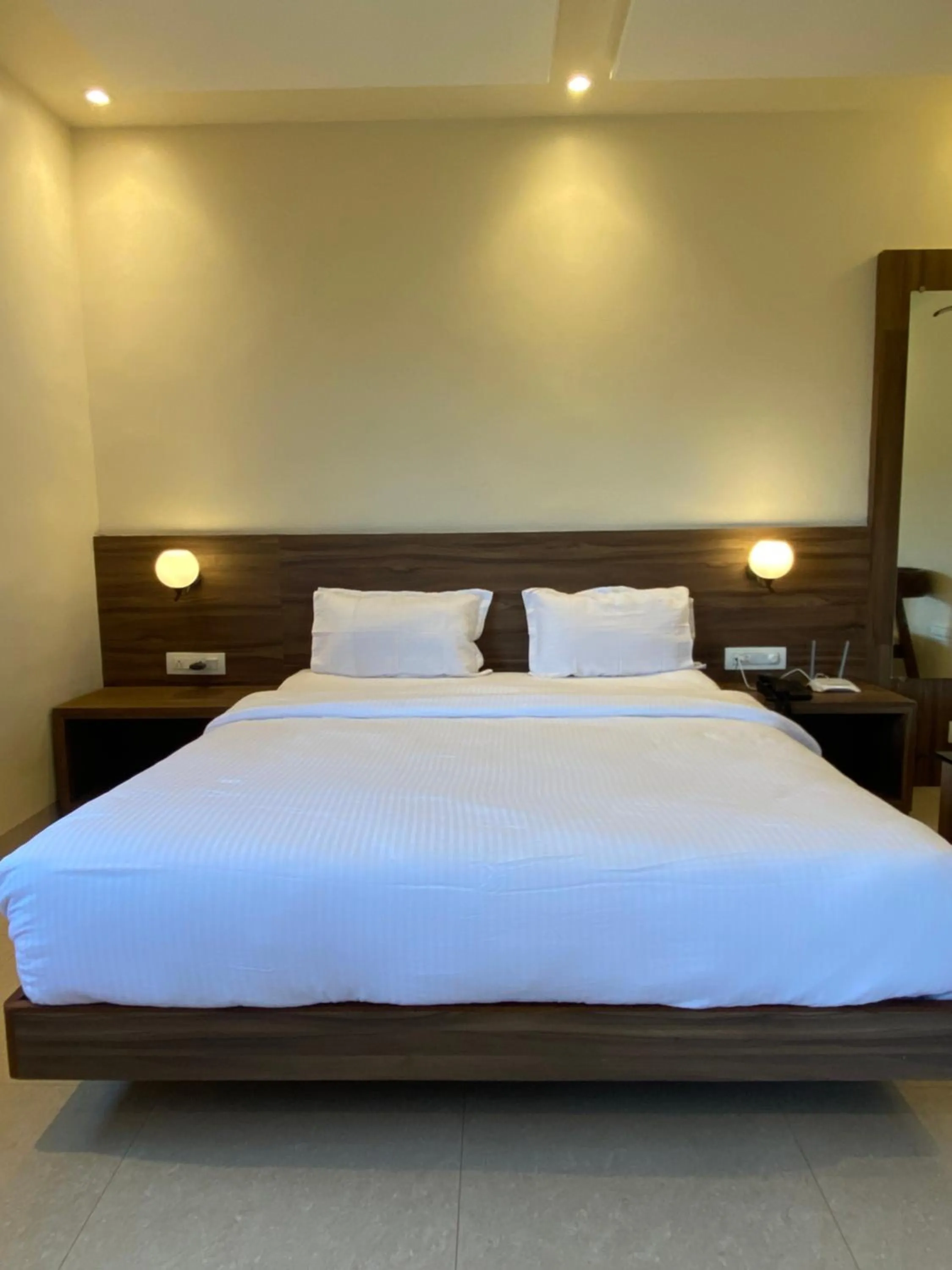 Bed in The Byke Skylark Seafront Resort, Dapoli