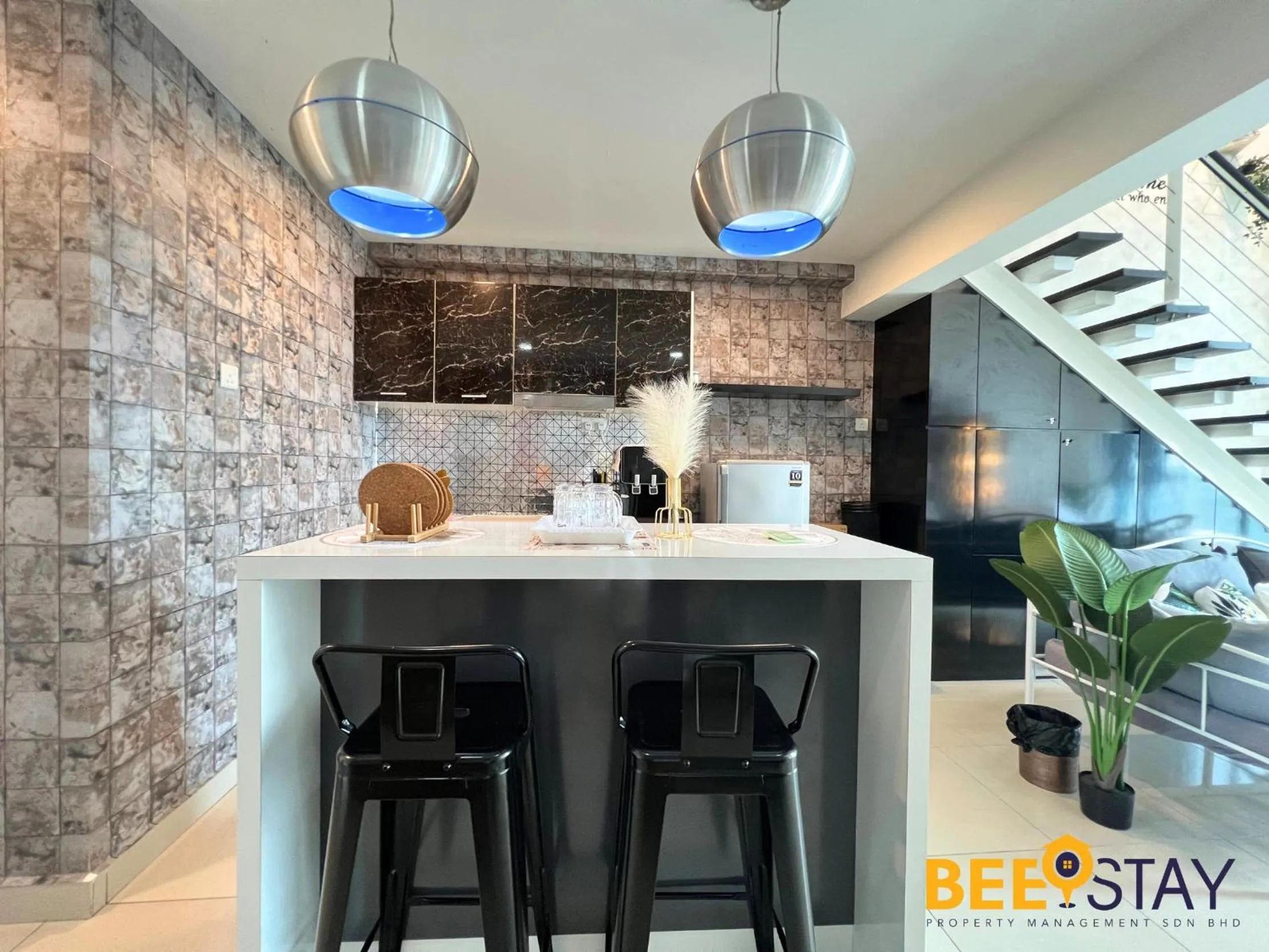 Kitchen or kitchenette in The Scott Garden Kuala Lumpur by BeeStay Management